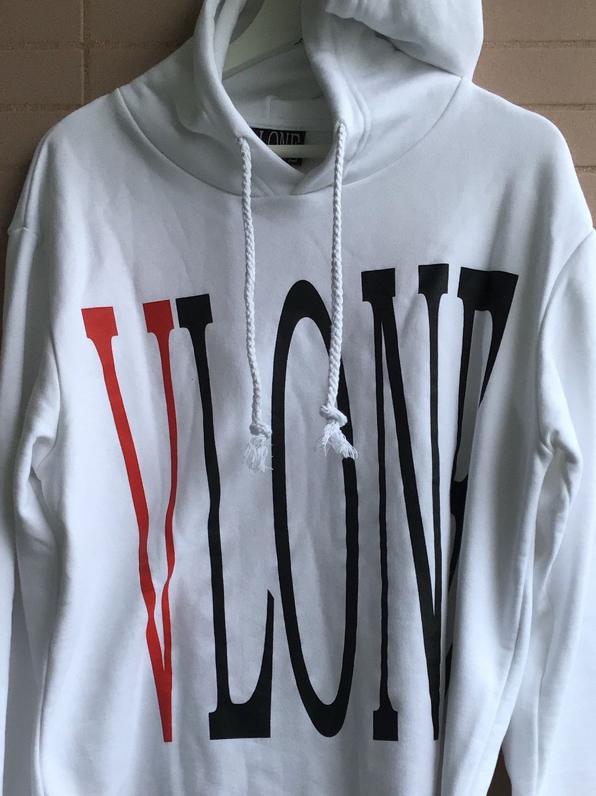 Vlone og hoodie sale