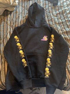 Warren Lotas Lakers Championship Hoodie for Sale in Kingsburg, CA - OfferUp