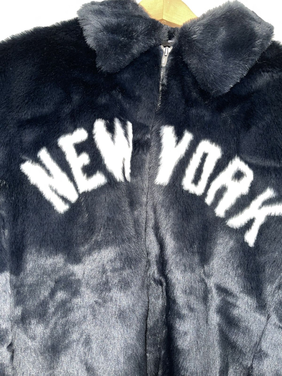 Kith Kith for MLB New York Yankees Faux Fur Coach Jacket Size XL | Grailed