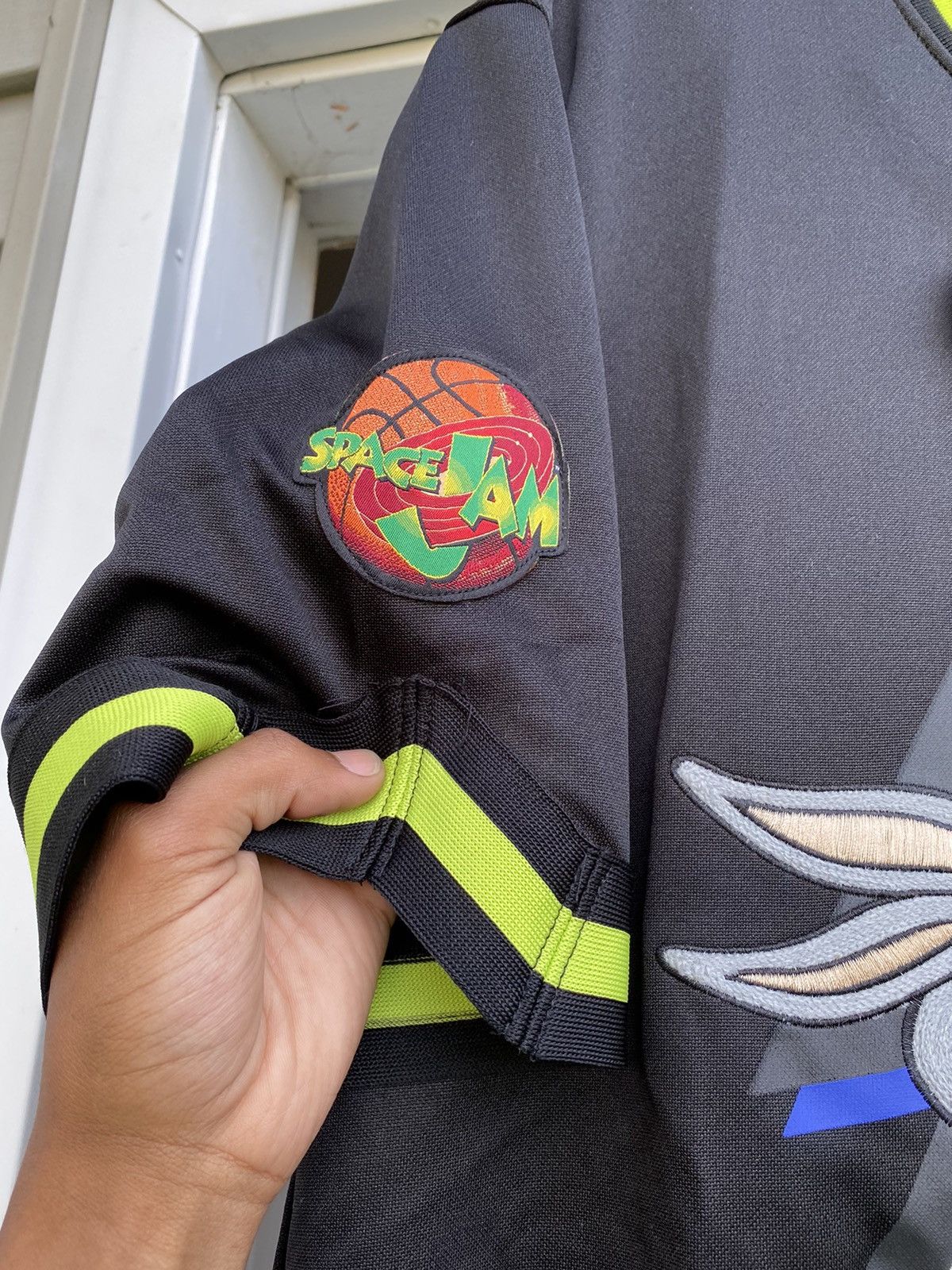 Vintage × Warner Bros Rare Space Jam Warner Bros Bugs Bunny Jersey Size US XL / EU 56 / 4 - 4 Thumbnail