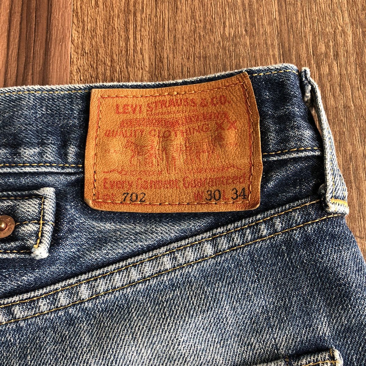 Vintage Levis 702 Big E Selvedge Shortpant Jeans