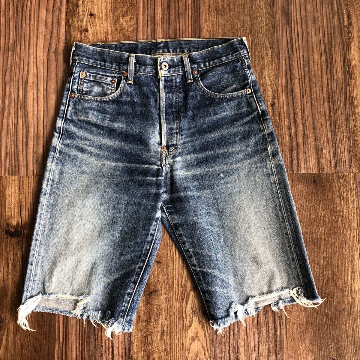Vintage Levis 702 Big E Selvedge Shortpant Jeans