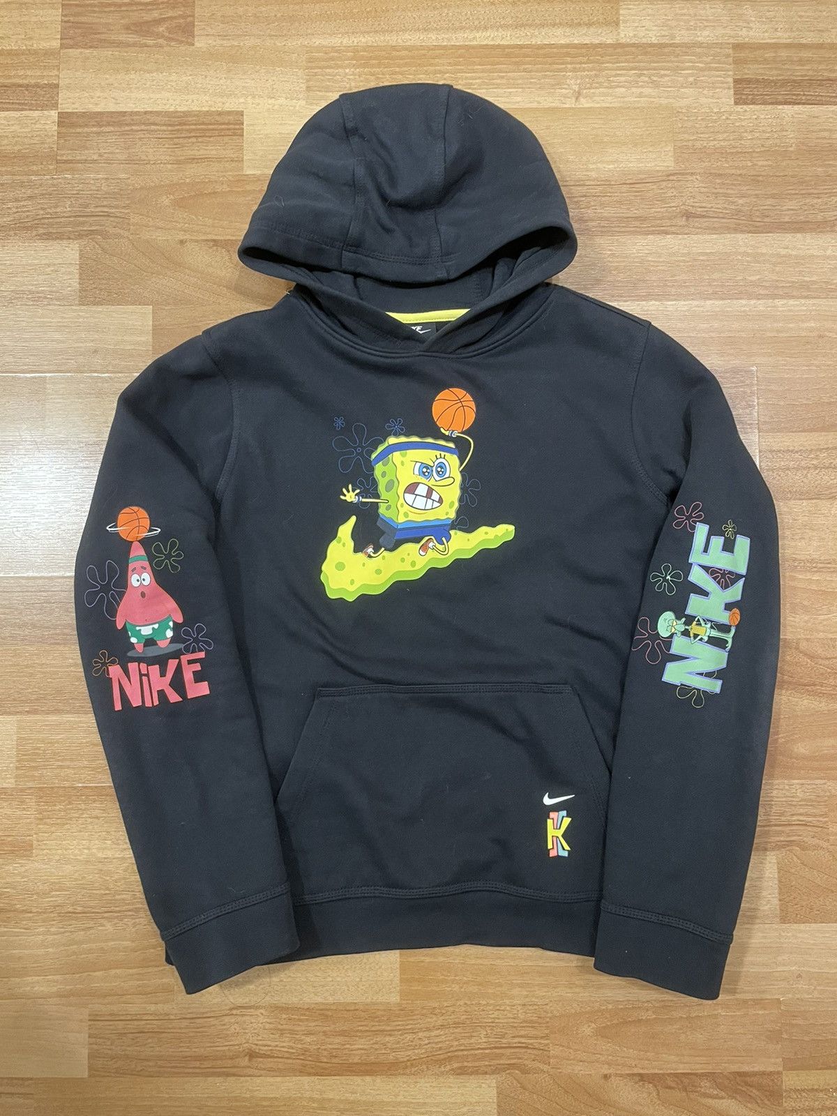 Nike x outlet kyrie spongebob hoodie