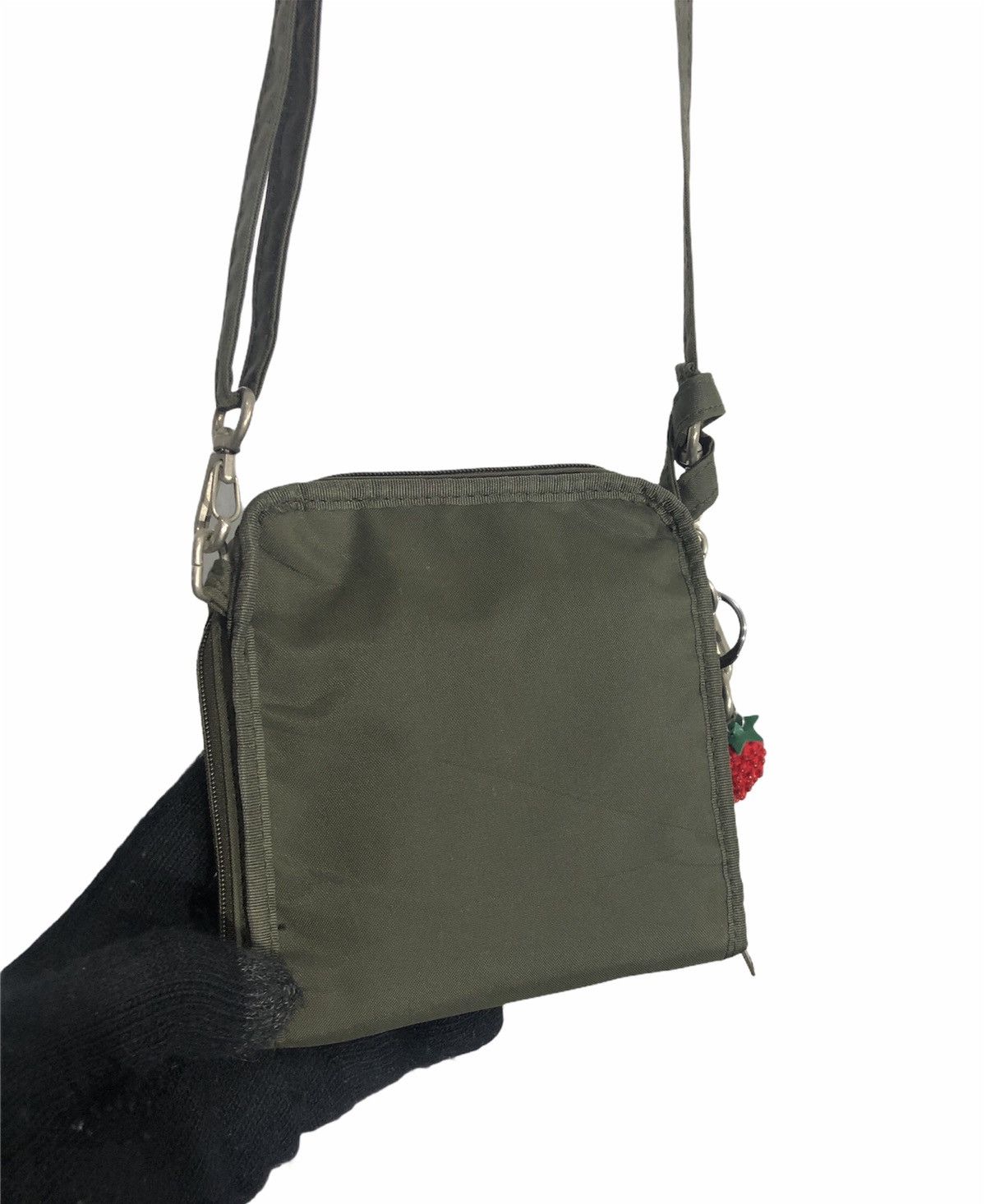 Comme des Garcons Japanese Brand Sling Bag / Wallet Size ONE SIZE - 1 Thumbnail