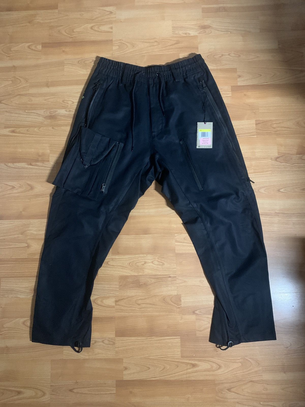 Nikelab acg deploy fashion cargo pants