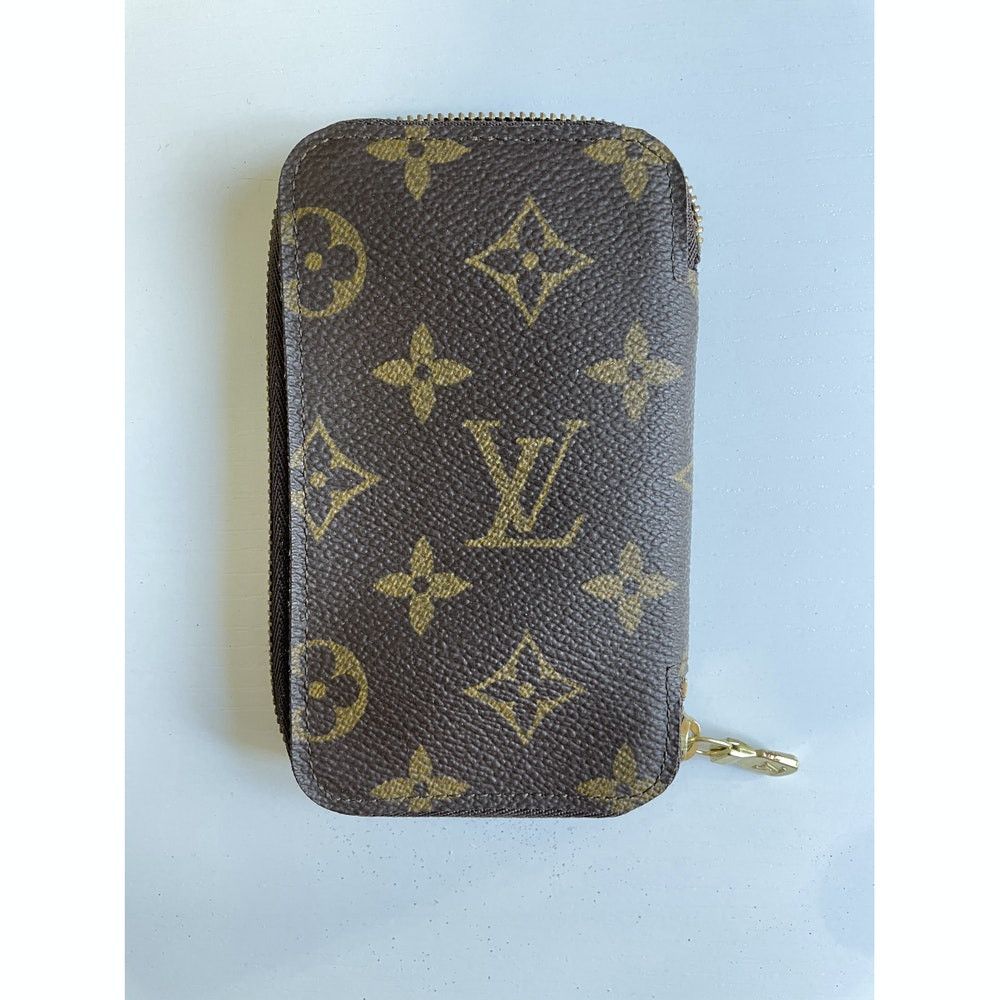Louis Vuitton Vintage Louis Vuitton Monogram Canvas Zip 6 Key Holder Size ONE SIZE - 4 Thumbnail