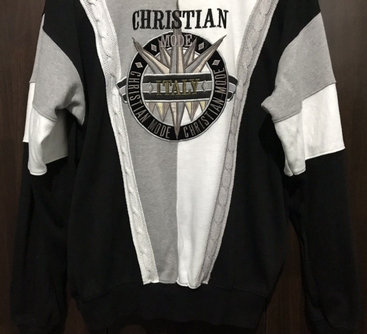 Designer Christian Mode Rebuild Style Embroidered Logo Sweatshirt Size US M / EU 48-50 / 2 - 3 Thumbnail