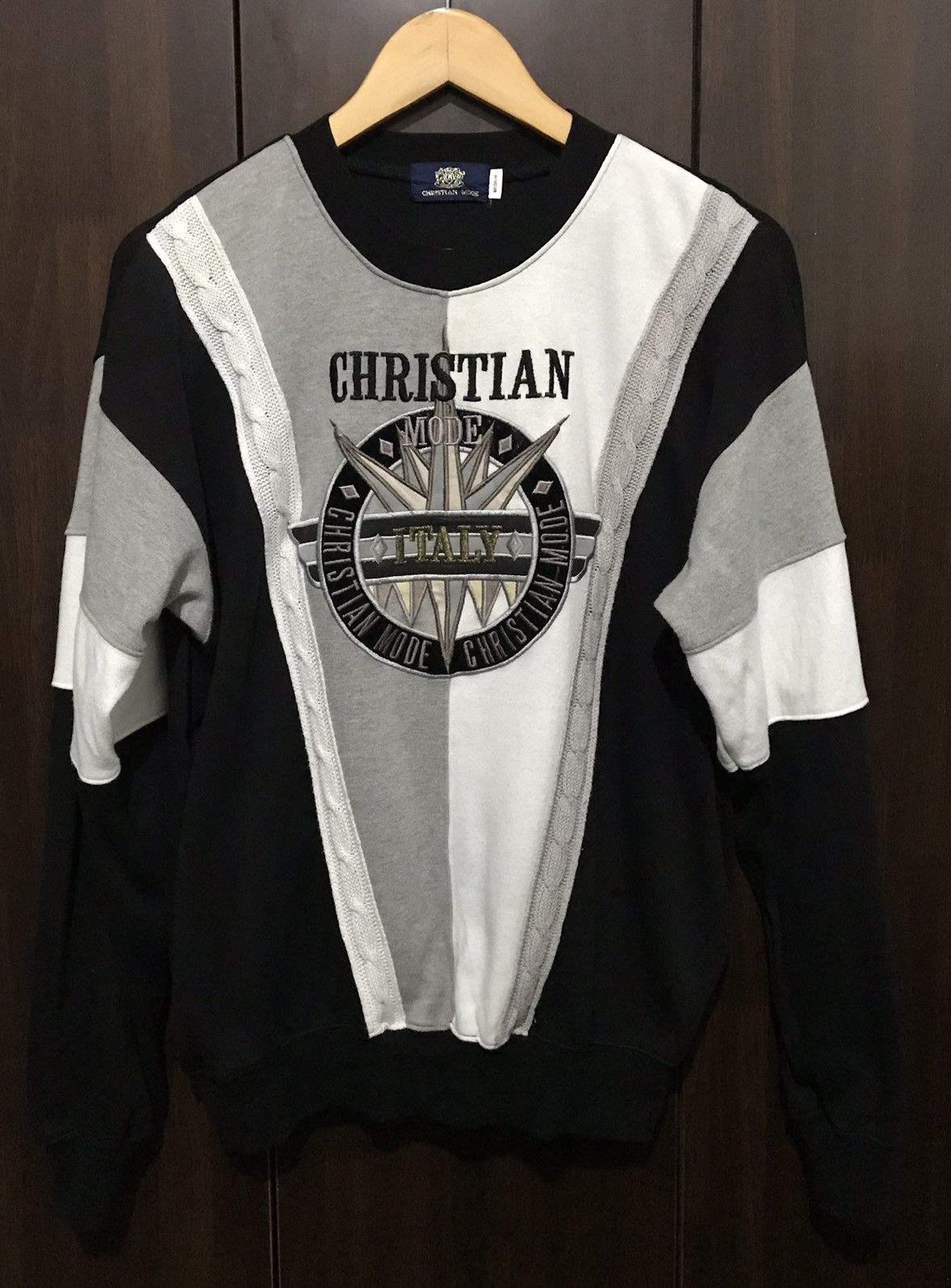 Designer Christian Mode Rebuild Style Embroidered Logo Sweatshirt Size US M / EU 48-50 / 2 - 1 Thumbnail