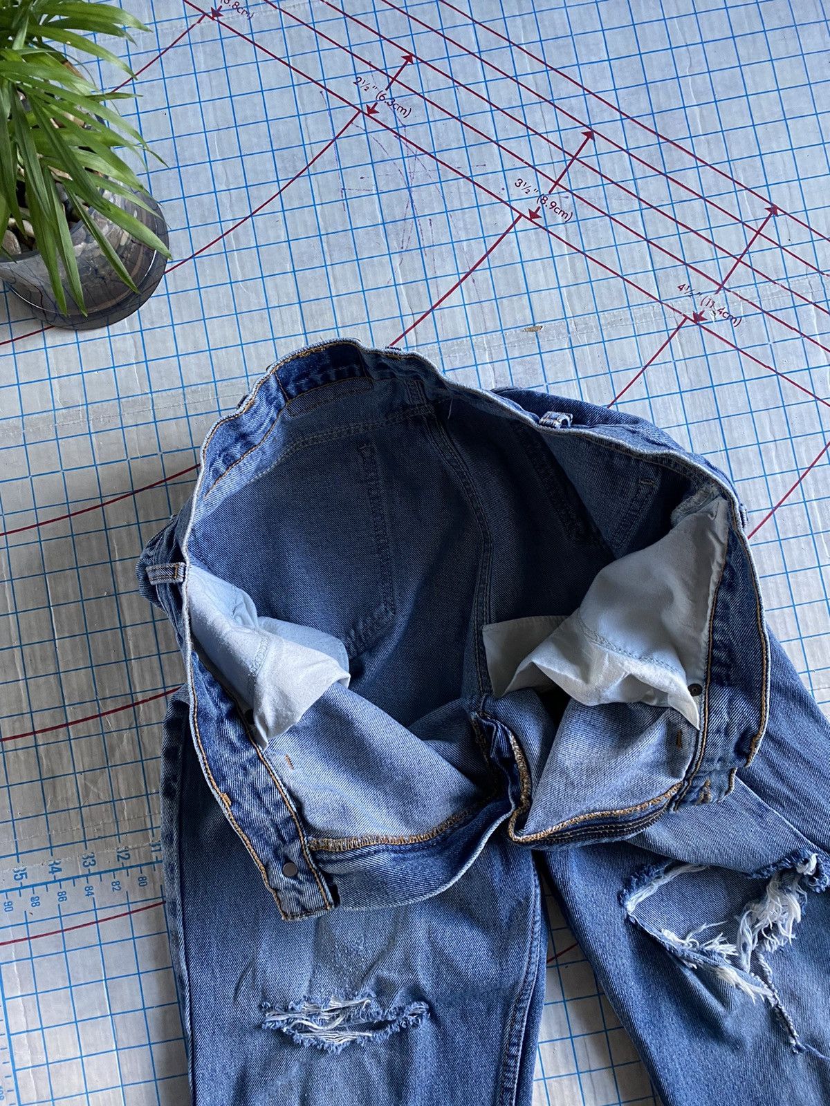 Levi's × Levi's Vintage Clothing × Vintage Vintage Levi’s Orange Tab Distressed Denim Fits 36x34 Size US 36 / EU 52 - 8 Thumbnail