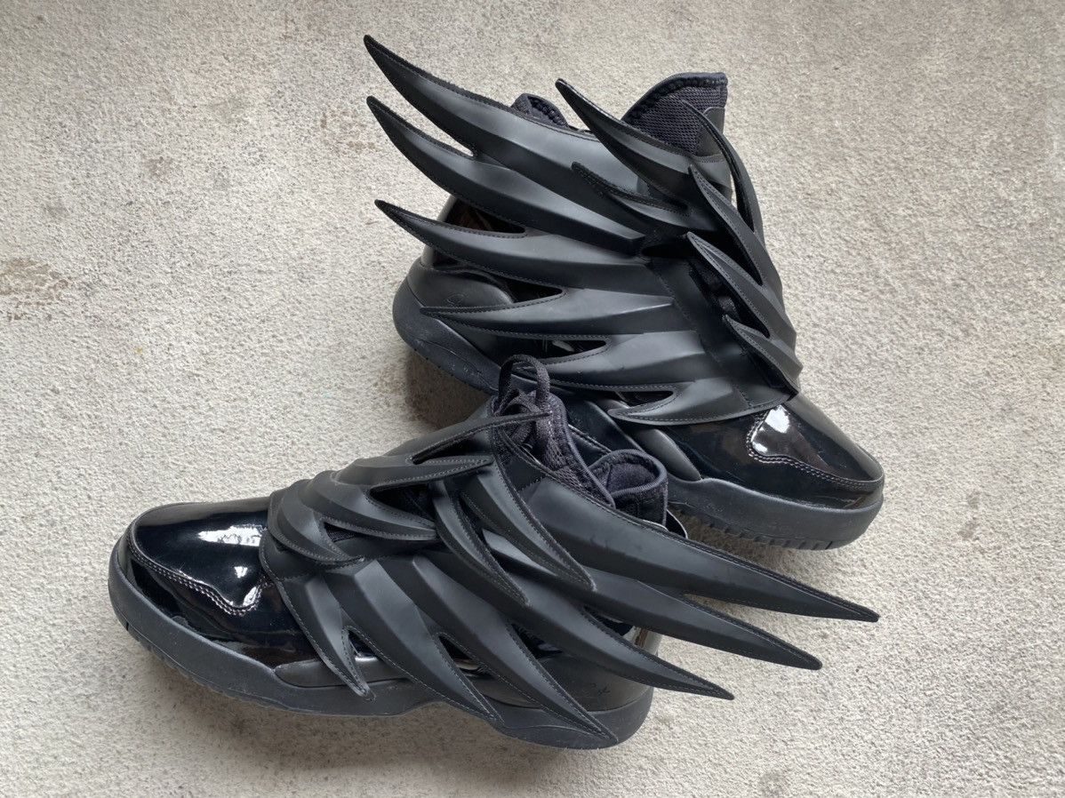 Adidas jeremy scott batman online