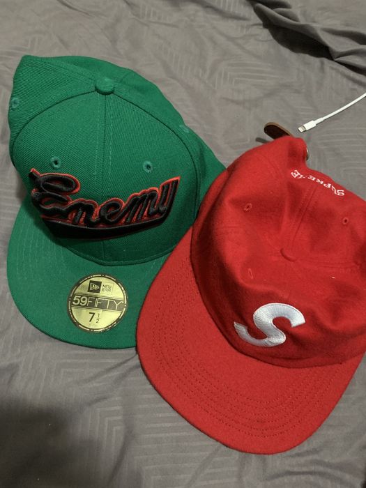 Supreme Supreme hat set. Red supreme S + Green public enemy new era