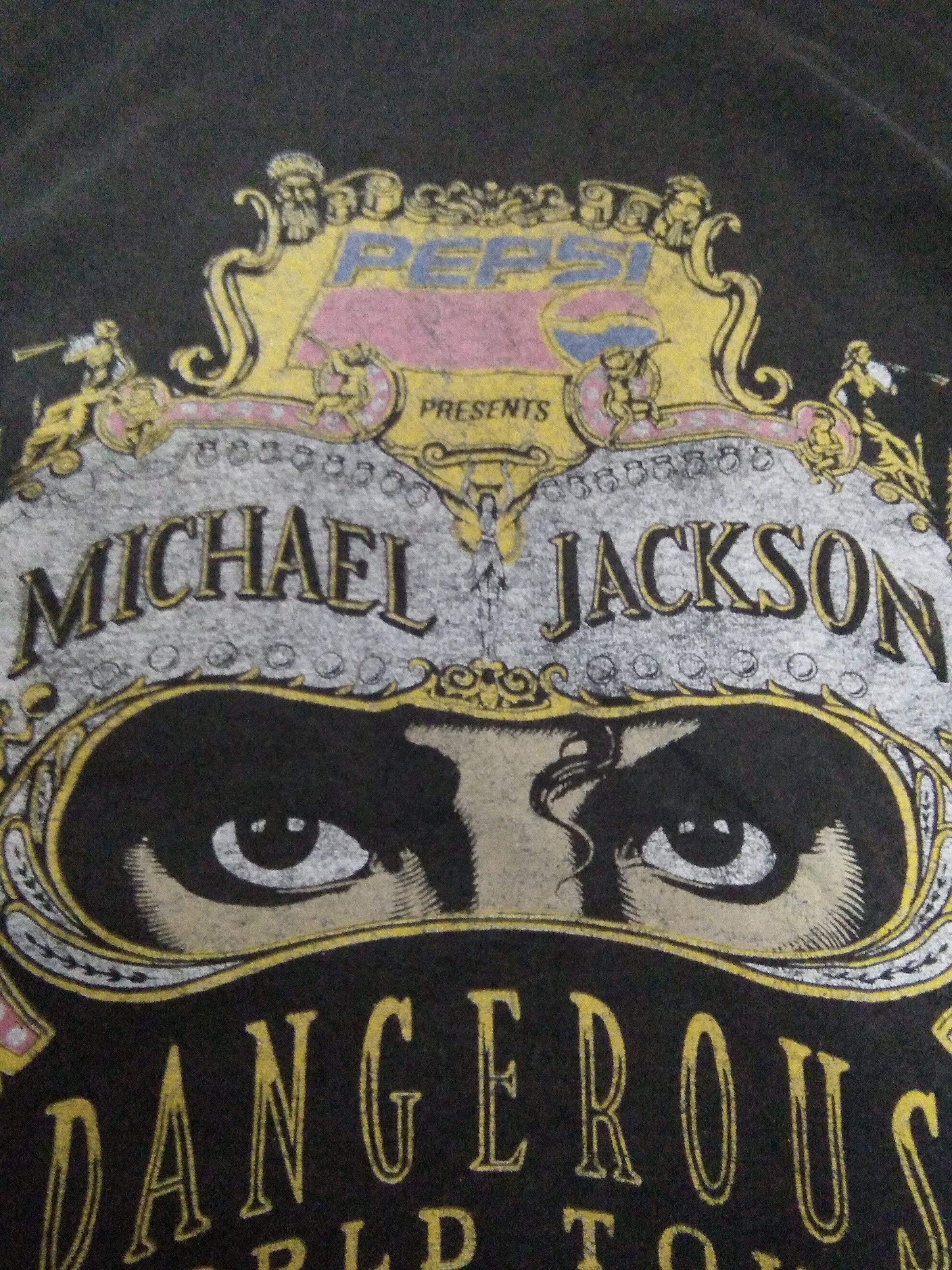 Michael Jackson 90s MICHAEL JACKSON world tour Dangerous PEPSI shirt (A108) Size US M / EU 48-50 / 2 - 3 Thumbnail