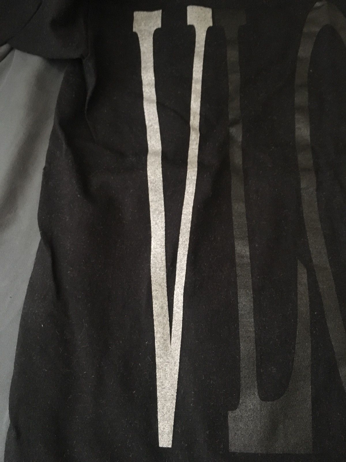 Vlone Vlone Friends reflective black V tee Size US M / EU 48-50 / 2 - 8 Thumbnail