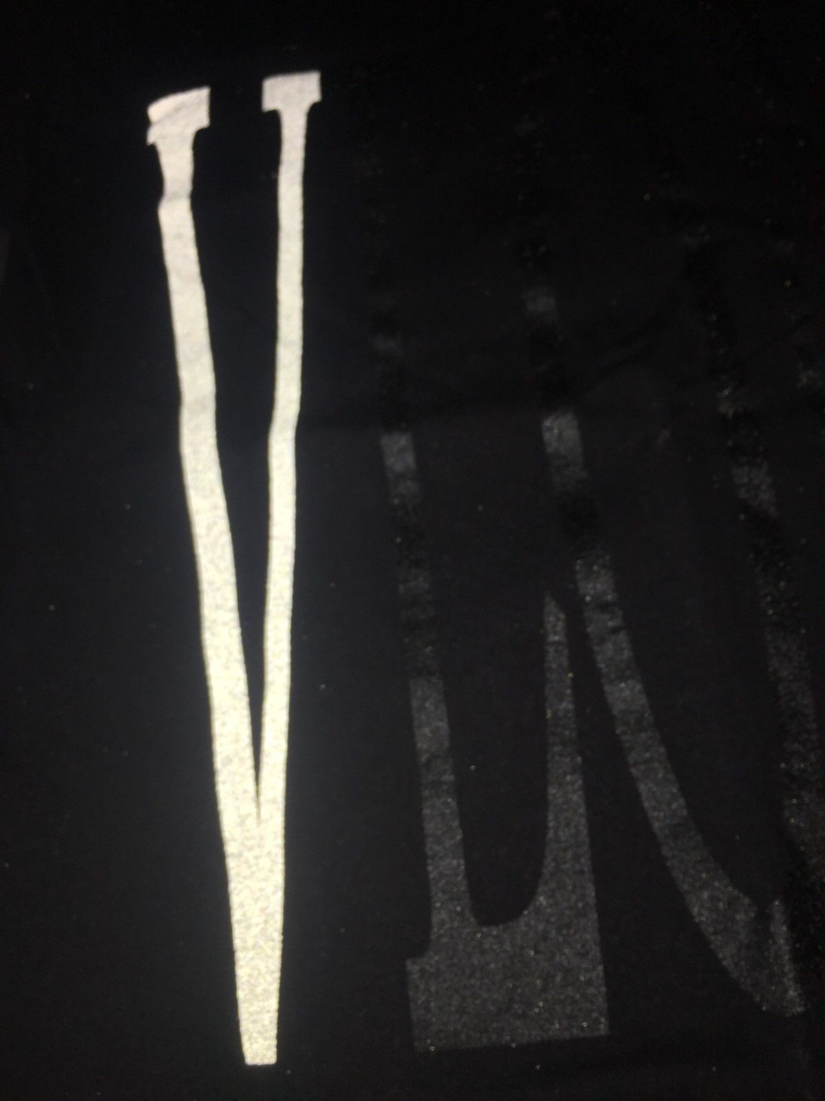 Vlone Vlone Friends reflective black V tee Size US M / EU 48-50 / 2 - 11 Thumbnail