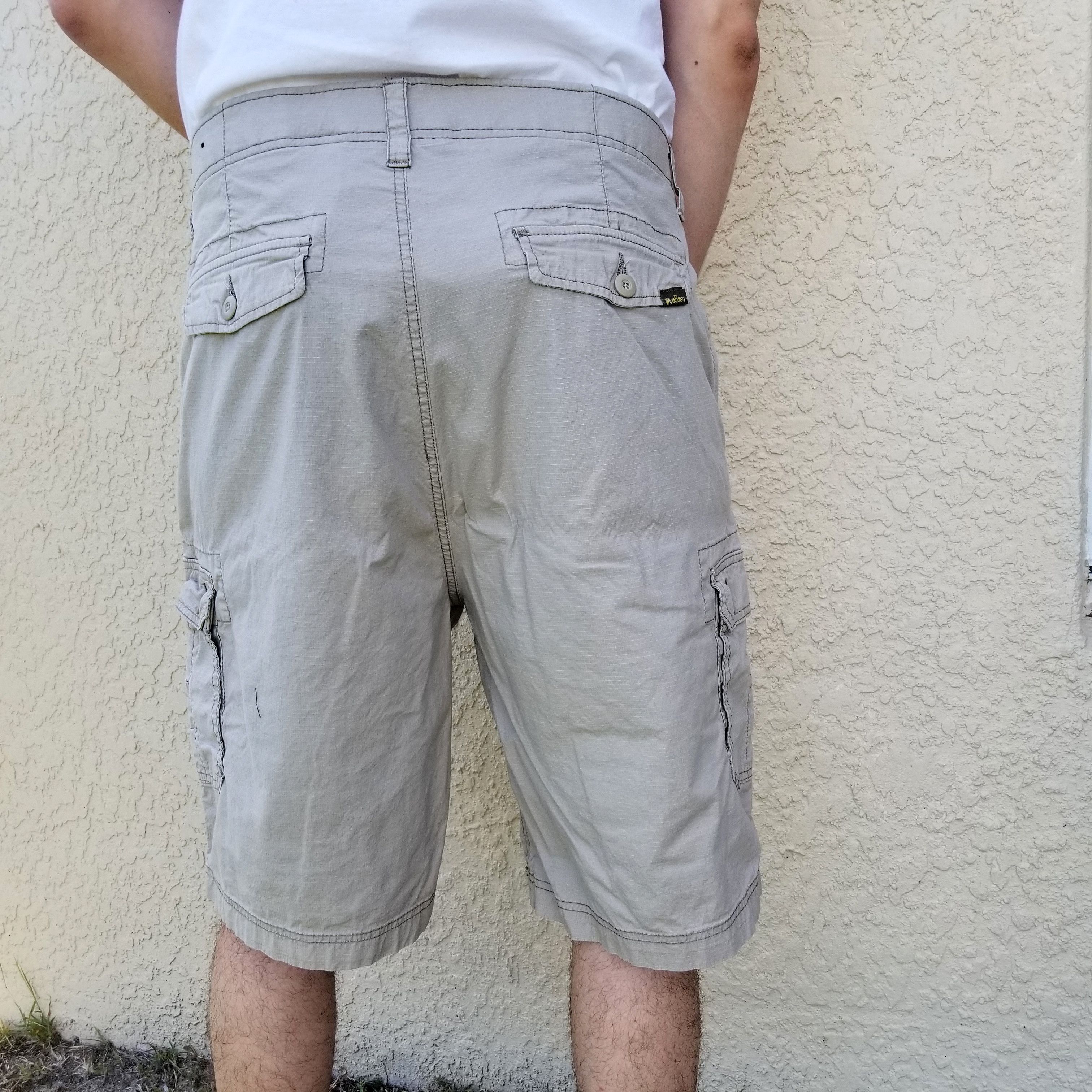 Other Wear First Beige Outdoors Cargo Shorts Size US 42 / EU 58 - 3 Thumbnail