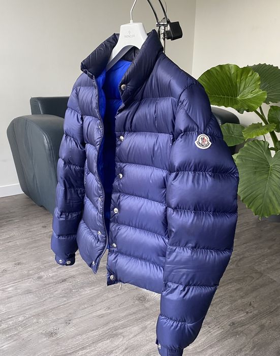 Moncler piriac hot sale down jacket