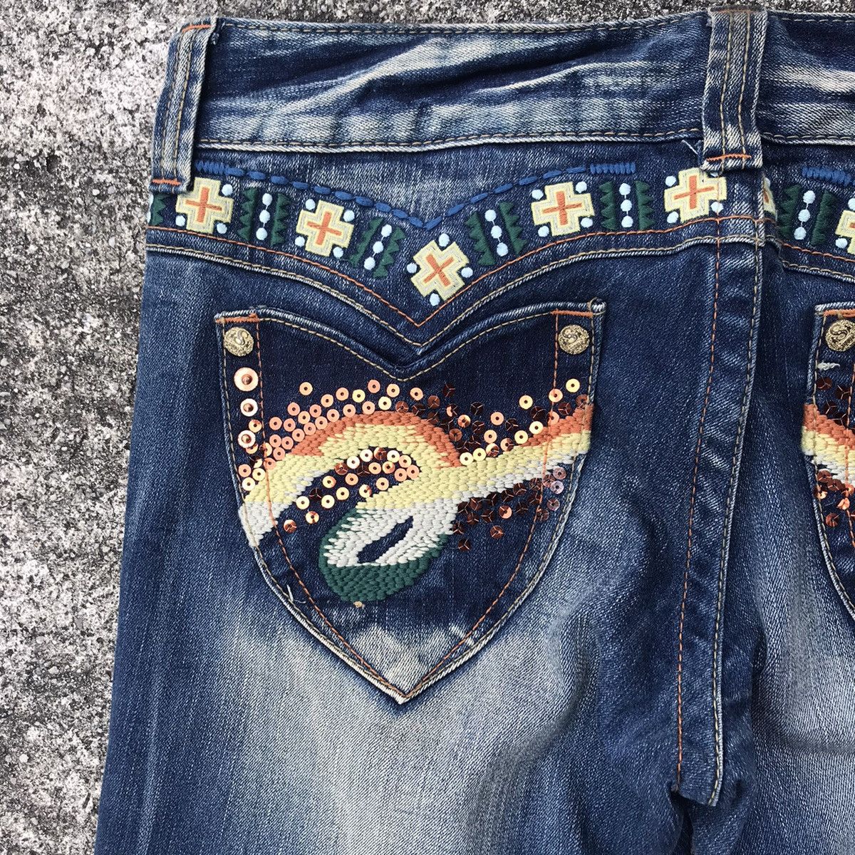 Japanese Brand Japanese Brand Studio R.P Denim Flare Jeans Embellished Size 30" / US 8 / IT 44 - 4 Thumbnail