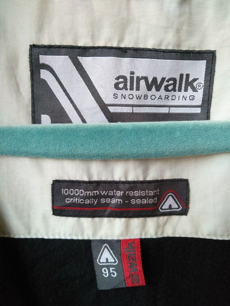Airwalk 🔥 AIRWALK SNOWBOARDING WATER RESISTANCE Size US L / EU 52-54 / 3 - 7 Thumbnail