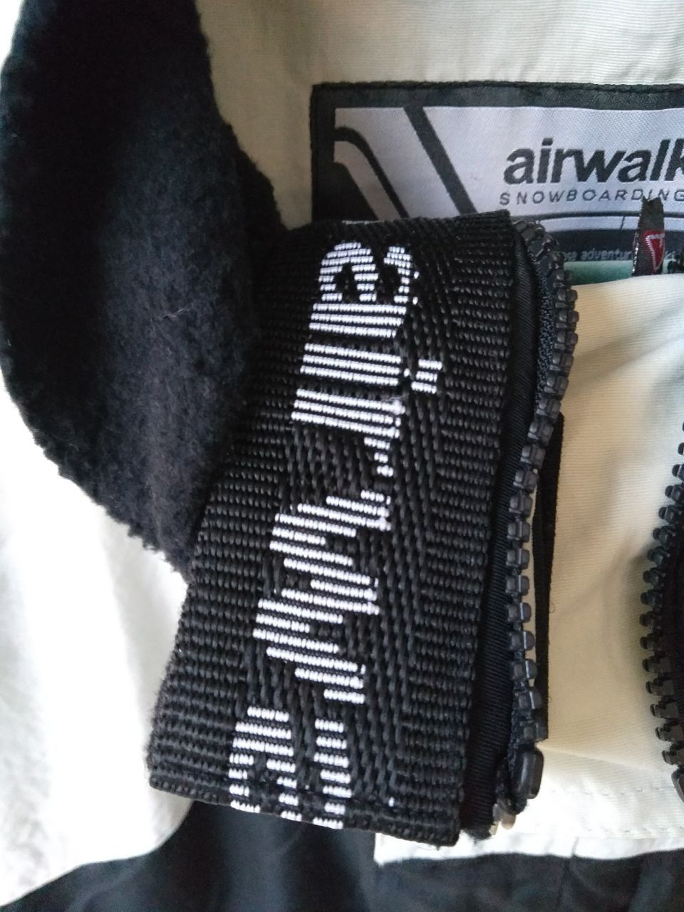 Airwalk 🔥 AIRWALK SNOWBOARDING WATER RESISTANCE Size US L / EU 52-54 / 3 - 6 Thumbnail