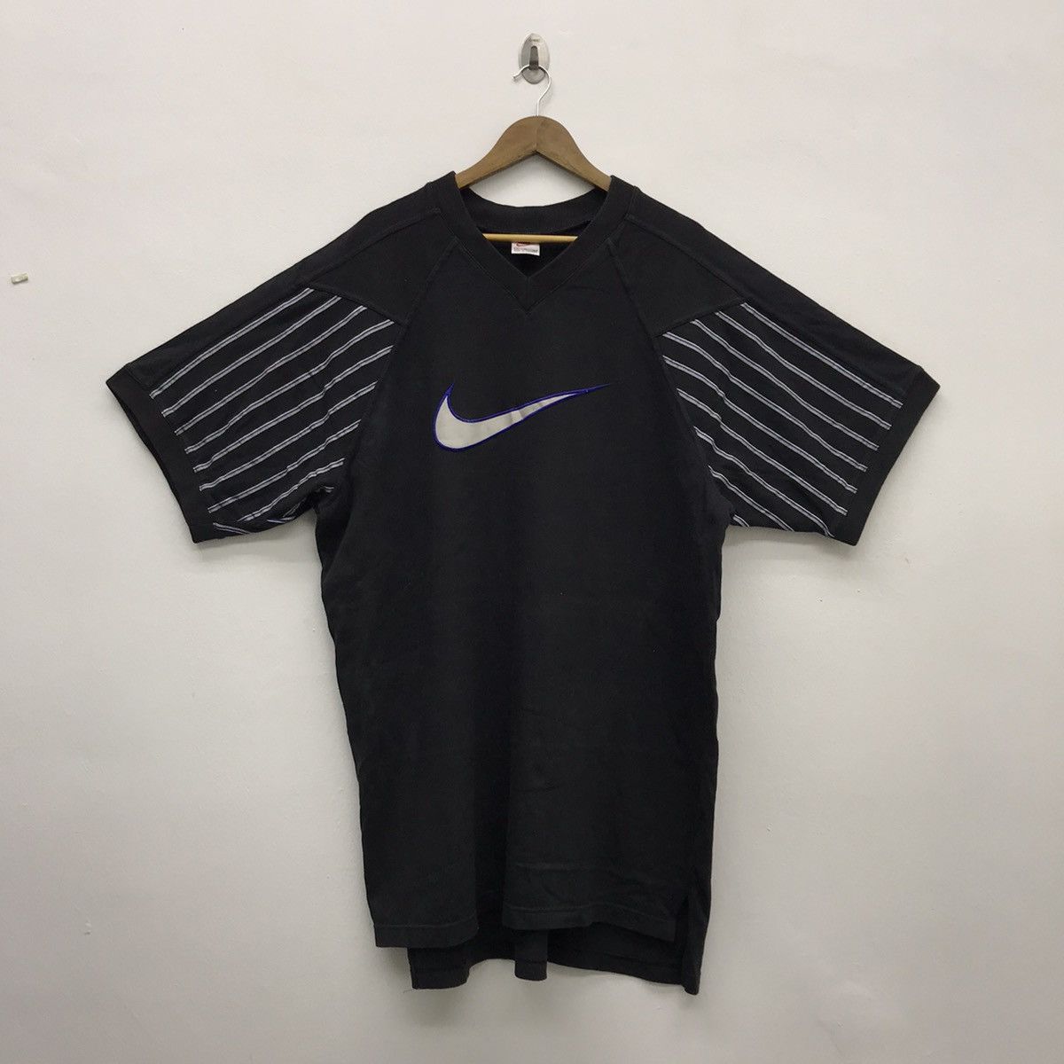 NIKE Oversized V-Neck Shirt #1082