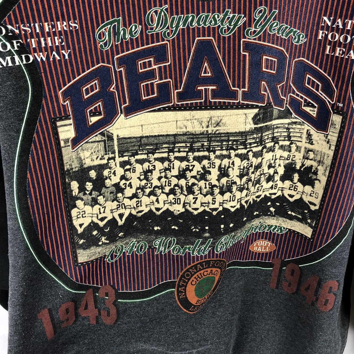 NFL Vintage Chicago Bears Trashed Varsity Jacket Size US L / EU 52-54 / 3 - 9 Thumbnail