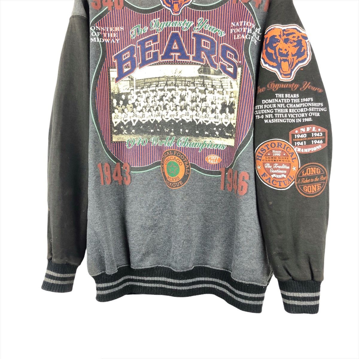 NFL Vintage Chicago Bears Trashed Varsity Jacket Size US L / EU 52-54 / 3 - 10 Thumbnail