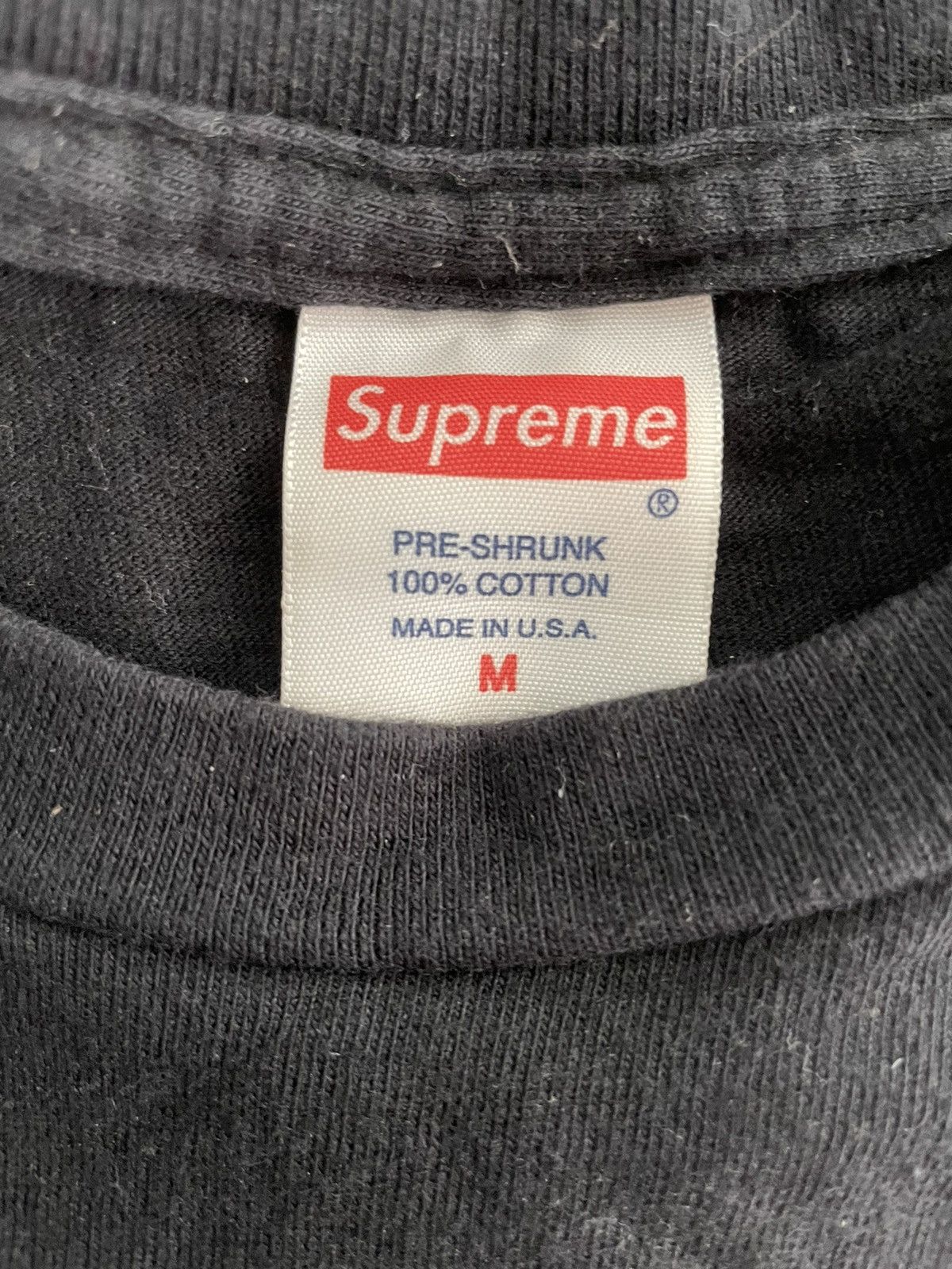 Kaws × Supreme OG Kaws Box Logo Tee Size US M / EU 48-50 / 2 - 5 Thumbnail