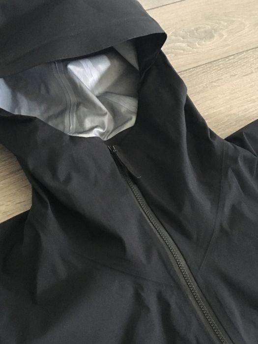 Arc'Teryx Veilance Goretex Hooded Actuator Jacket | Grailed