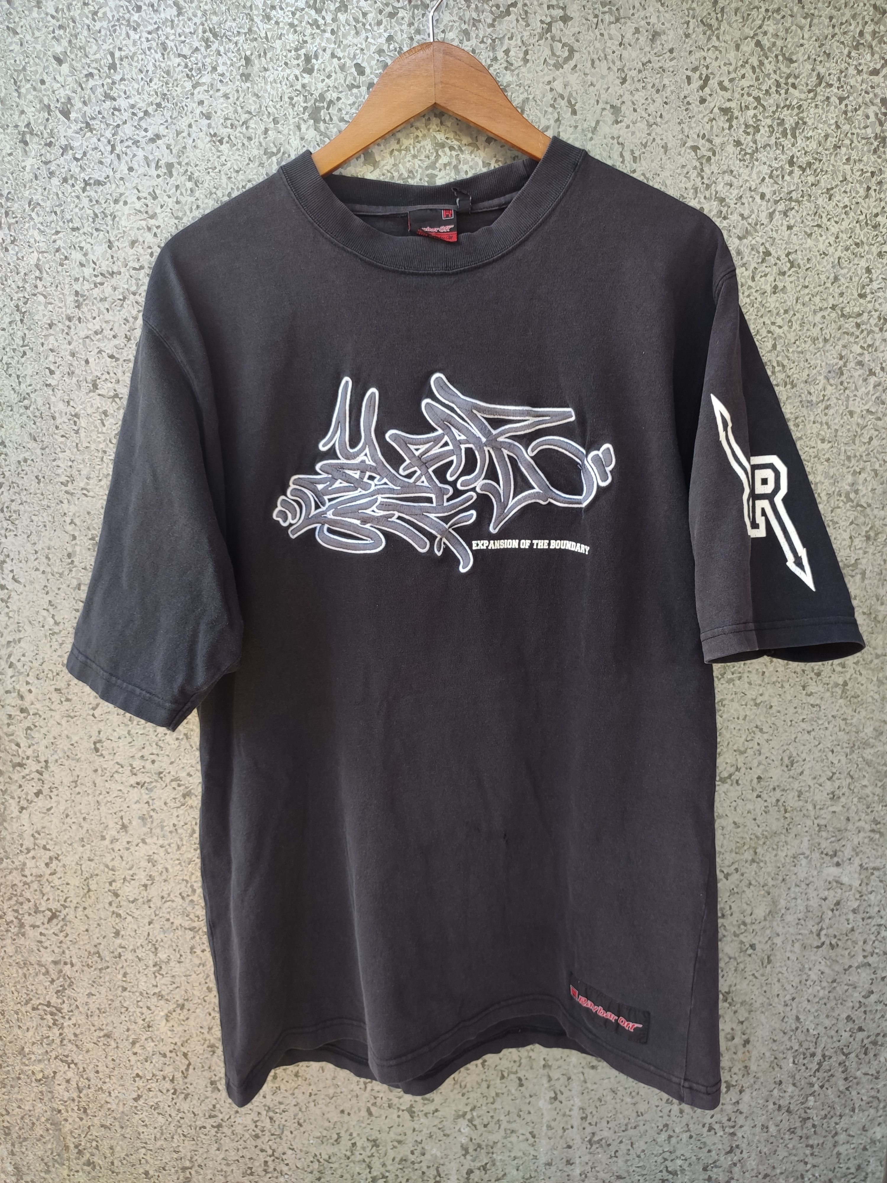 Japanese Brand Raybar Off t shirt embroidery Size US L / EU 52-54 / 3 - 1 Thumbnail