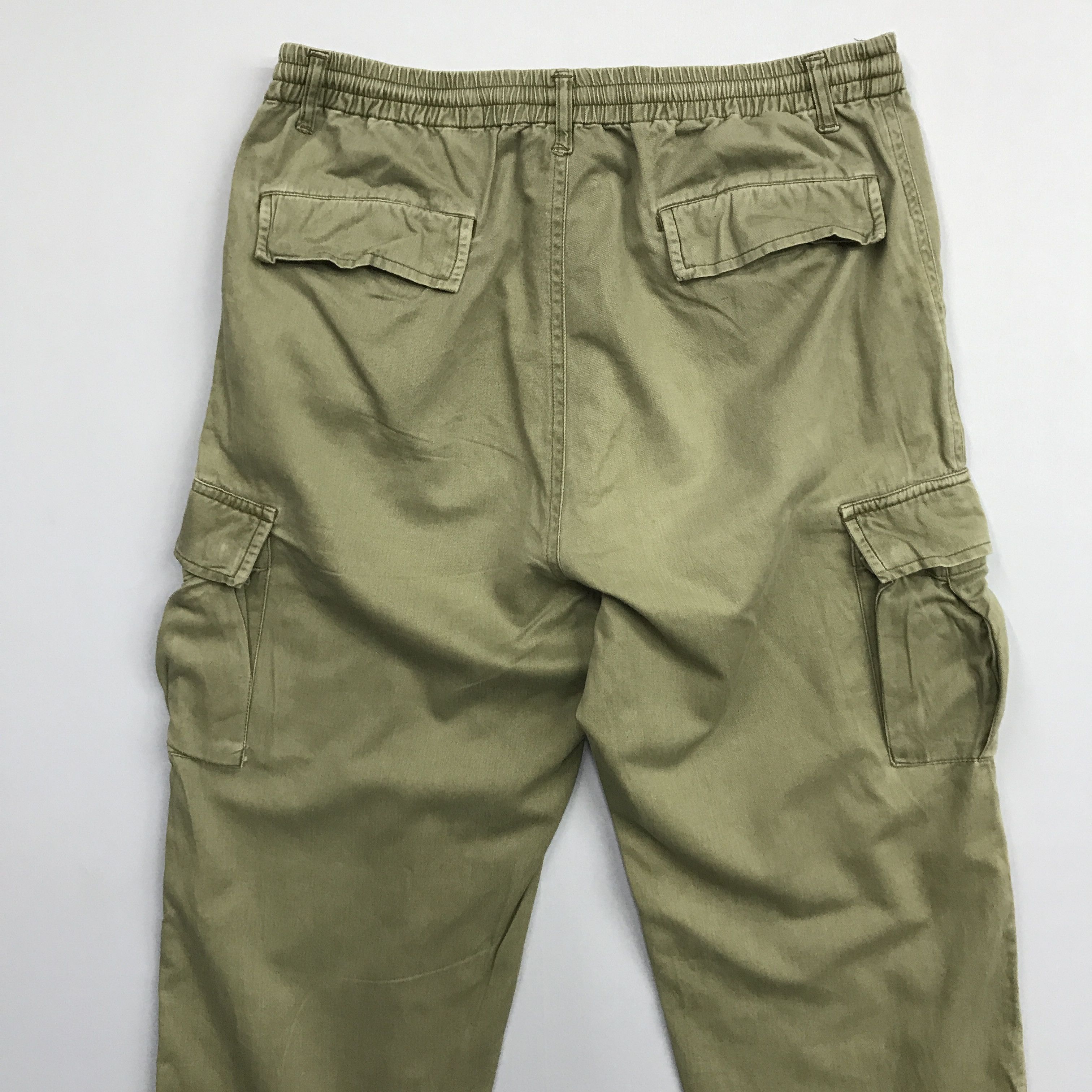 Japanese Brand Uniqlo Cargo Pants Drawstring waist Multi pocket pants Size US 32 / EU 48 - 7 Thumbnail