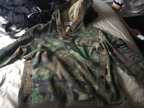 Stone island camo online jumper