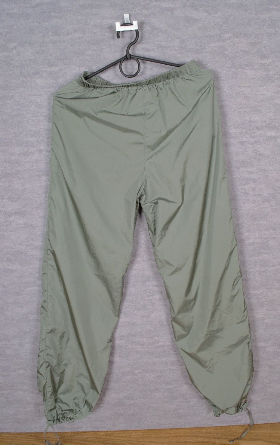 Prada Mint Green Prada Nylon Pants with red label Size US 30 / EU 46 - 4 Thumbnail