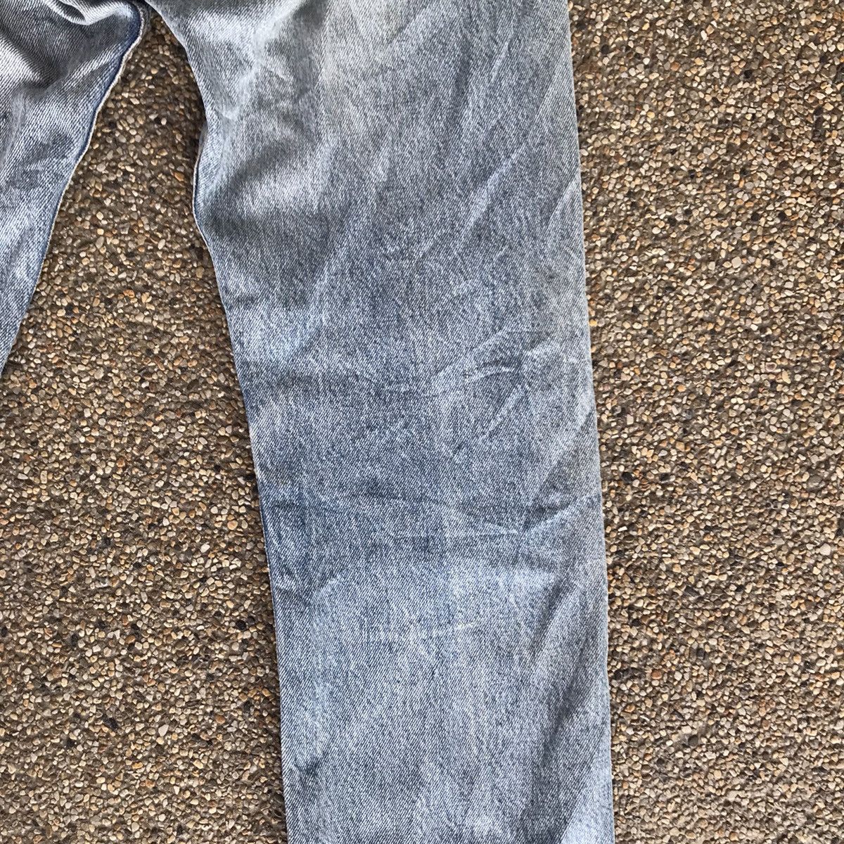 Levi's Gnotium X Levis 501 Distressed Denim Vintage Limited madeUSA Size US 27 - 19 Thumbnail