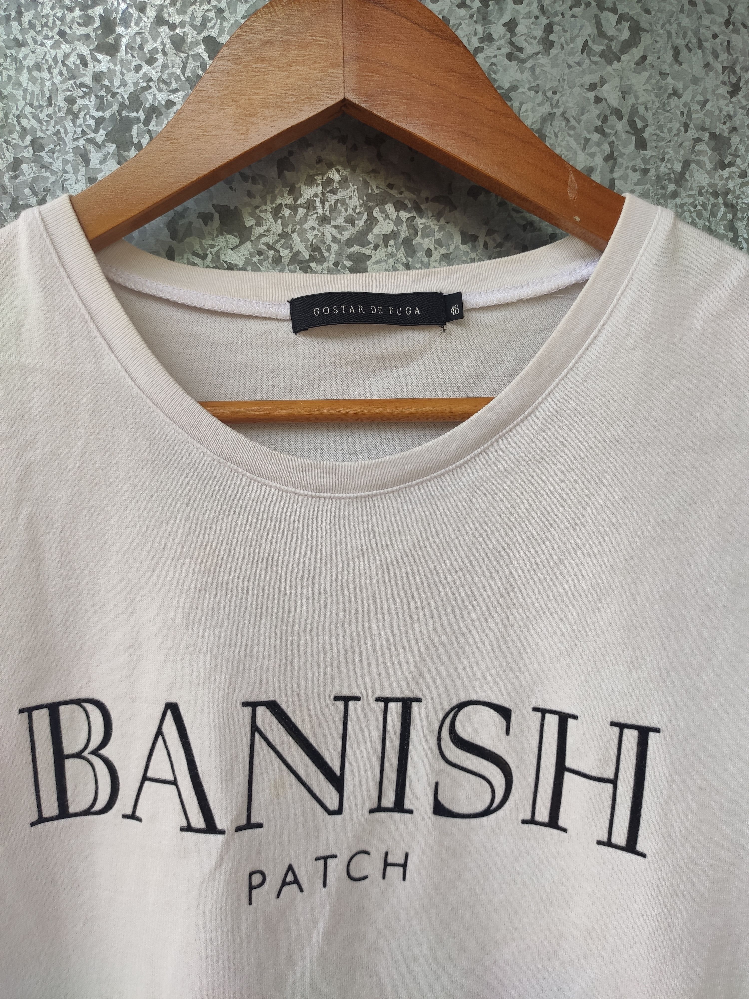GOSTAR DE FUGA 🔥 Gostar de Fuga t shirt BANISH Spell Out Size US S / EU 44-46 / 1 - 2 Thumbnail