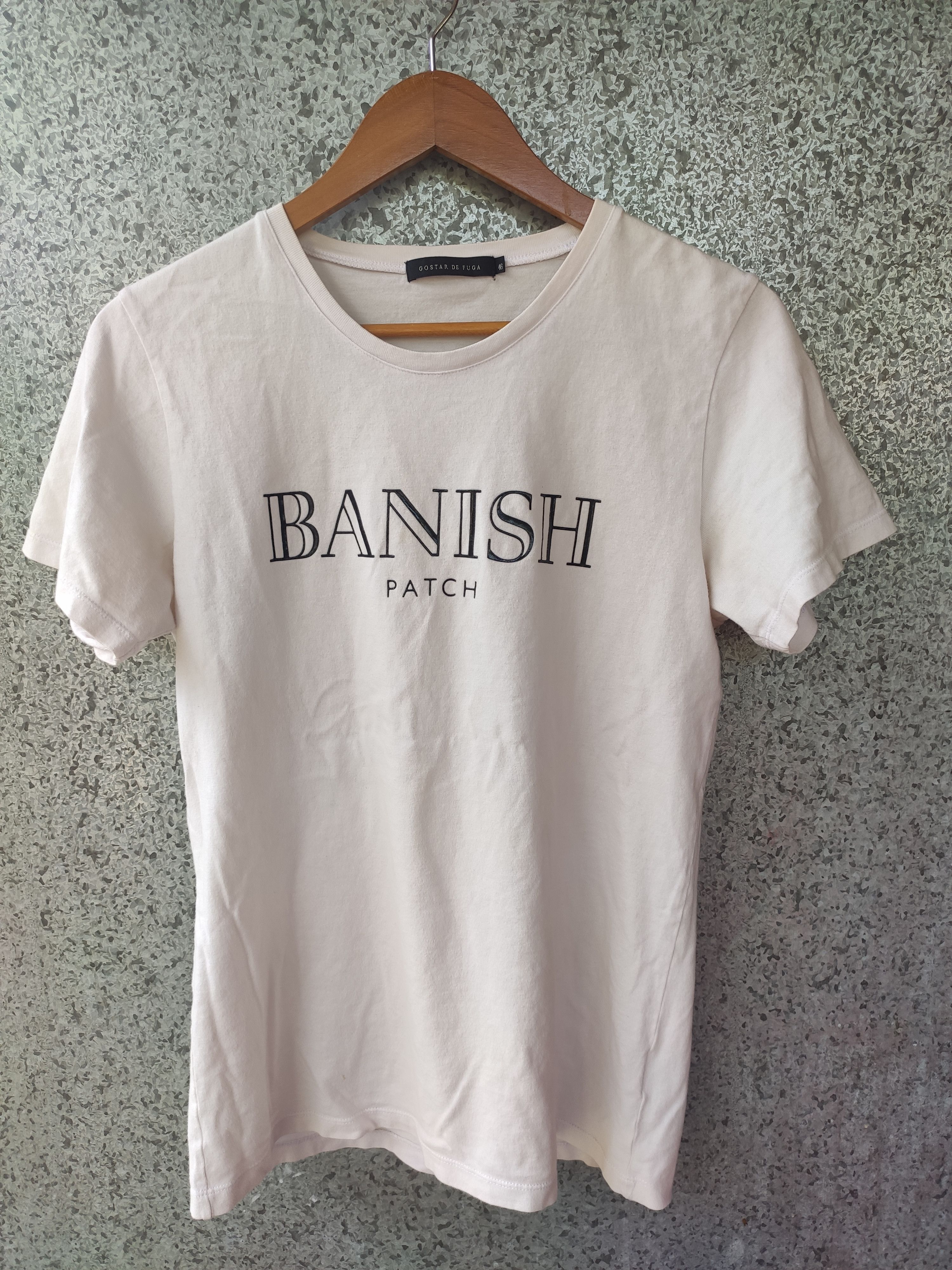 GOSTAR DE FUGA 🔥 Gostar de Fuga t shirt BANISH Spell Out Size US S / EU 44-46 / 1 - 1 Thumbnail