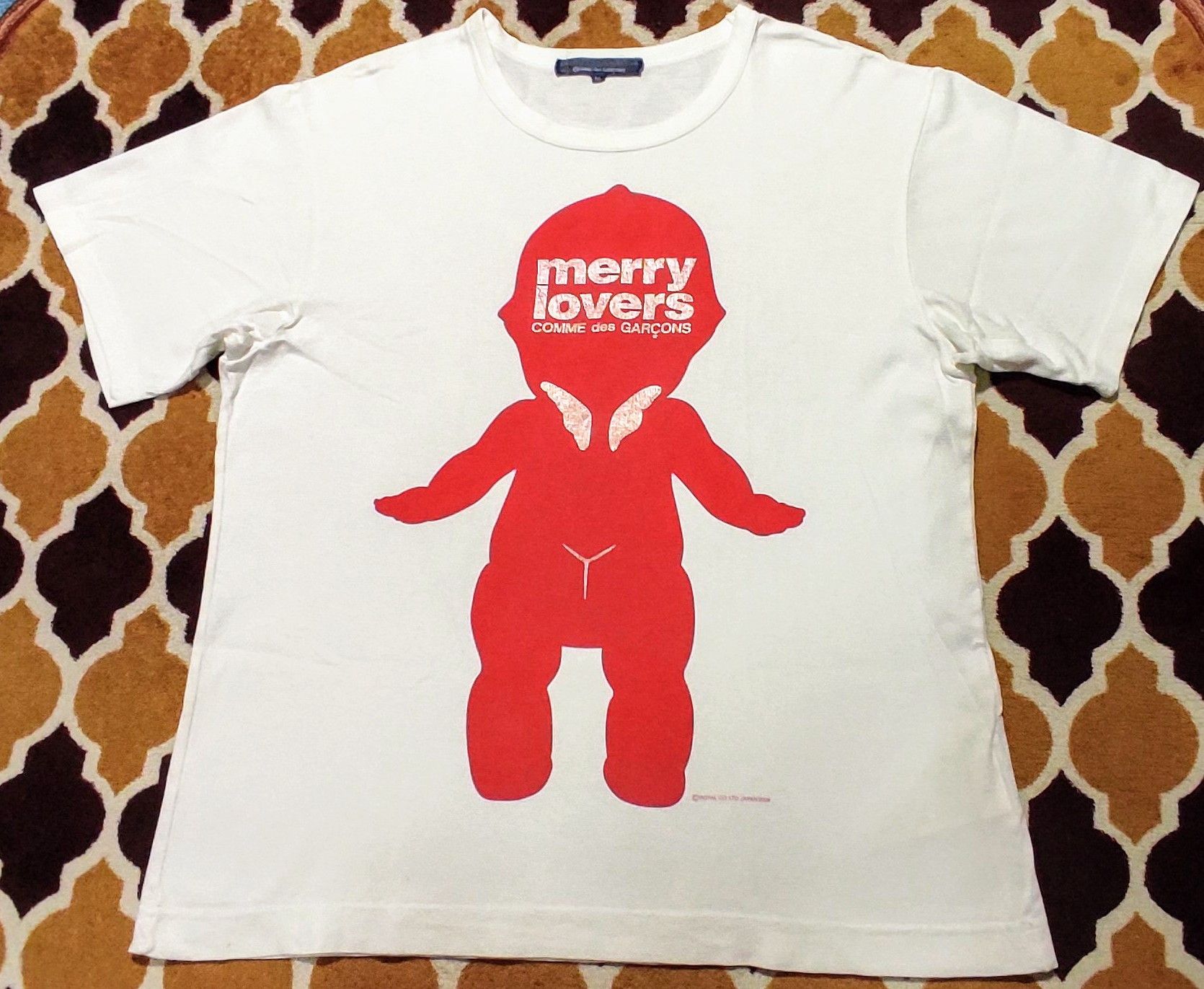 ?Offer Comme des garcons cdg © 2004 - toestory.in