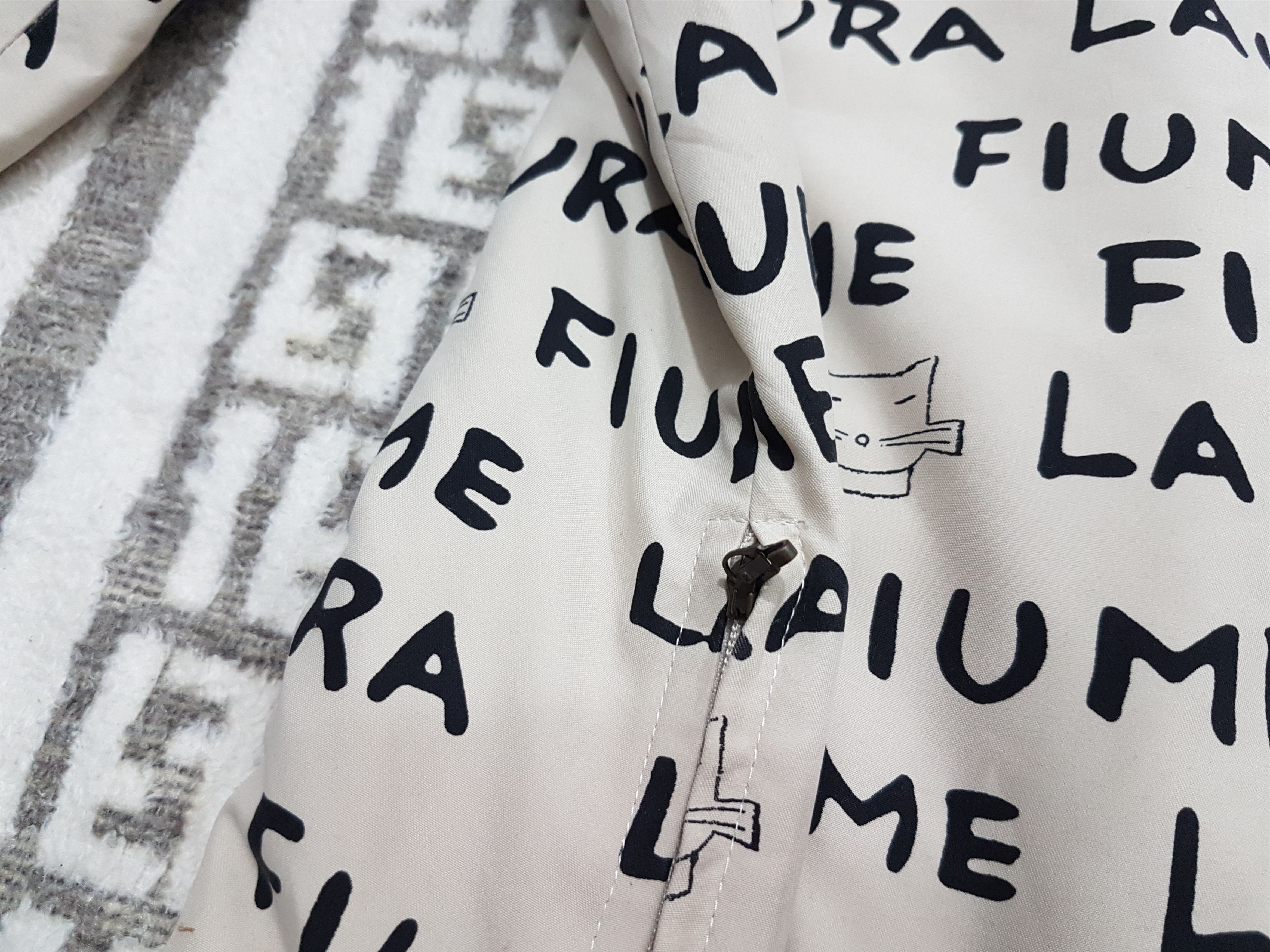 Art Comes First 2000'S Laura Fiume Spellout Logo Jacket Size US S / EU 44-46 / 1 - 7 Thumbnail