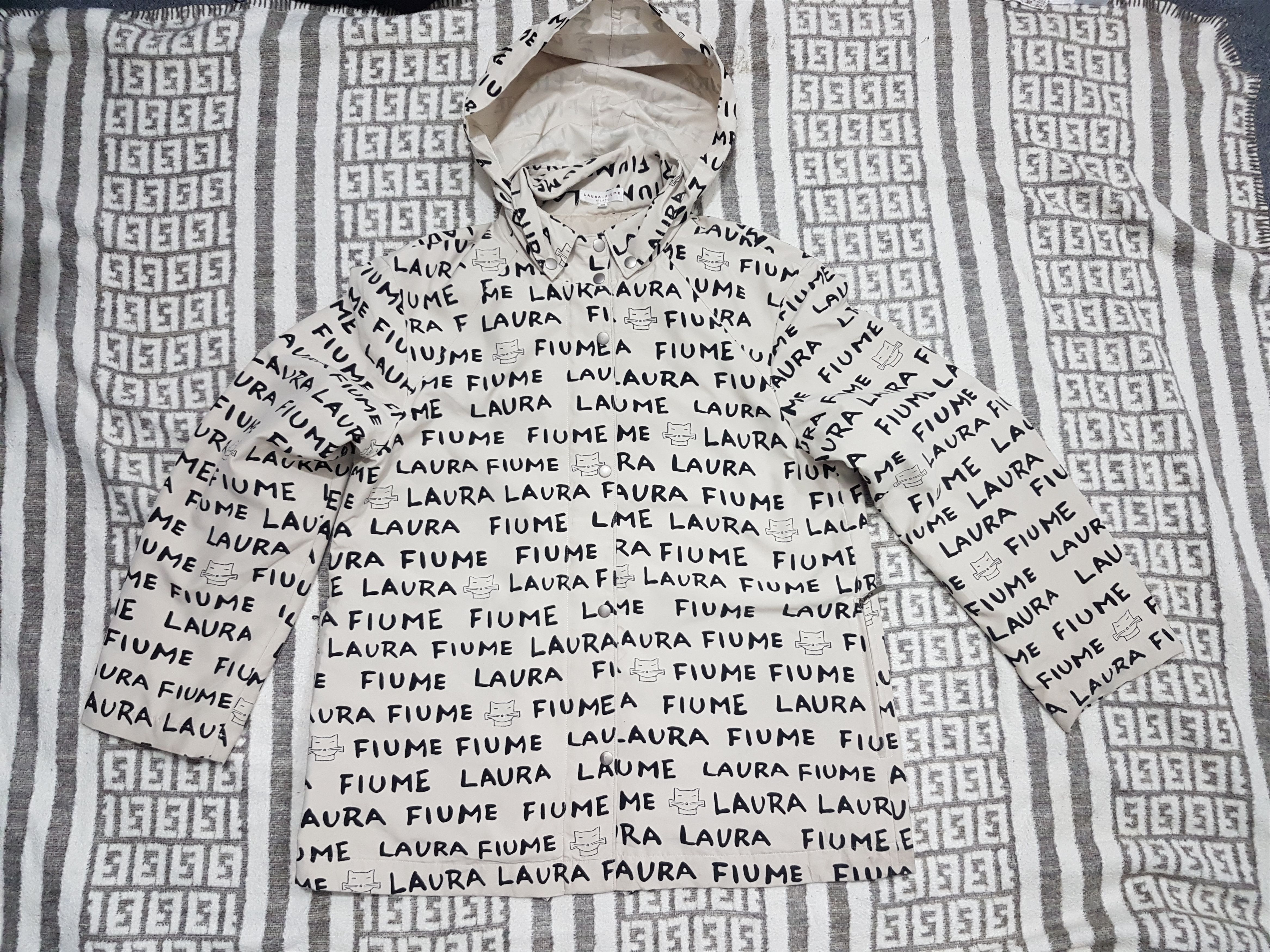 Art Comes First 2000'S Laura Fiume Spellout Logo Jacket Size US S / EU 44-46 / 1 - 2 Thumbnail