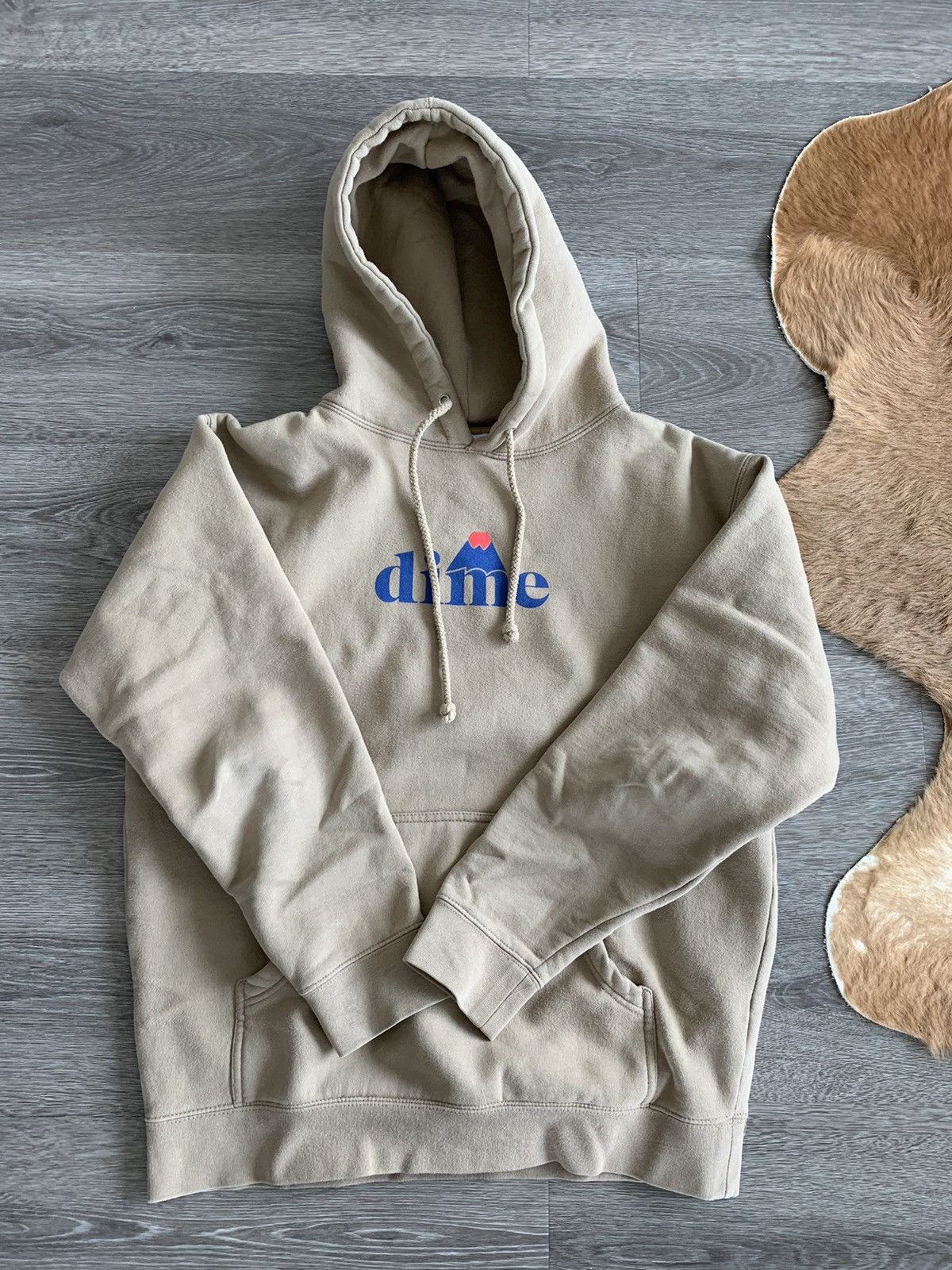 Dime Dime mountain logo hoodie | Grailed