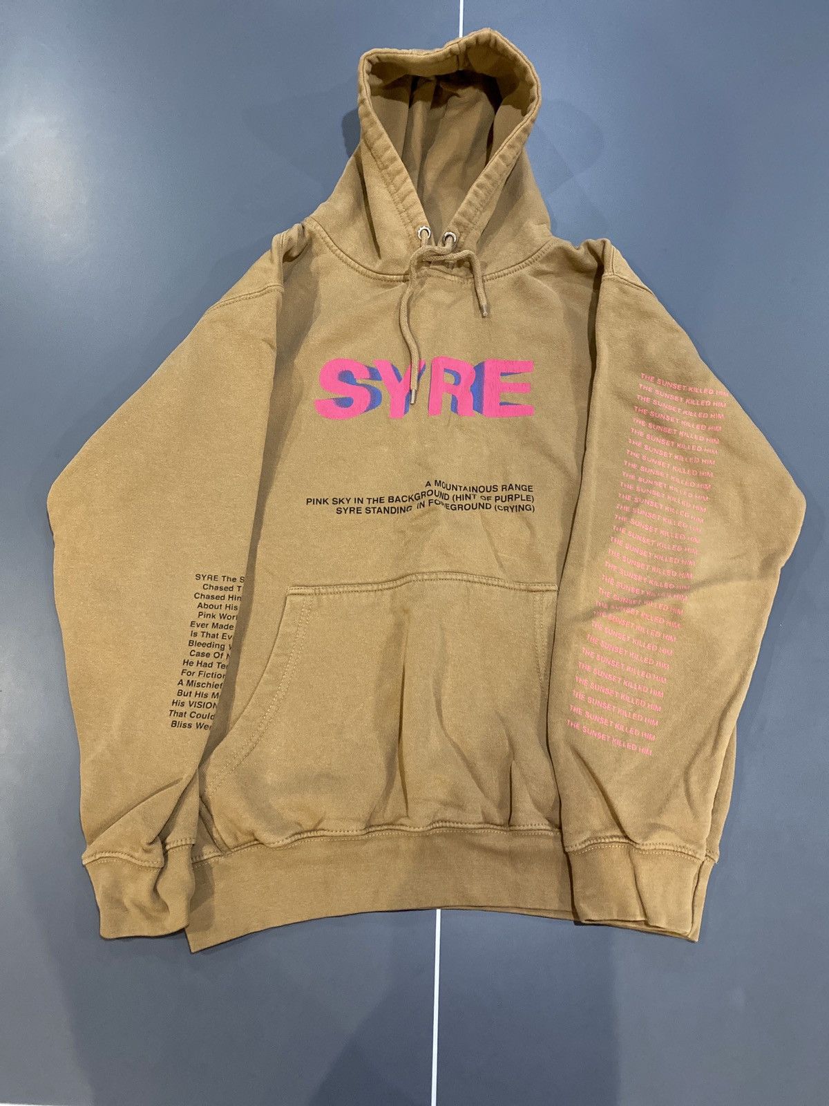 Syre 2024 tan hoodie