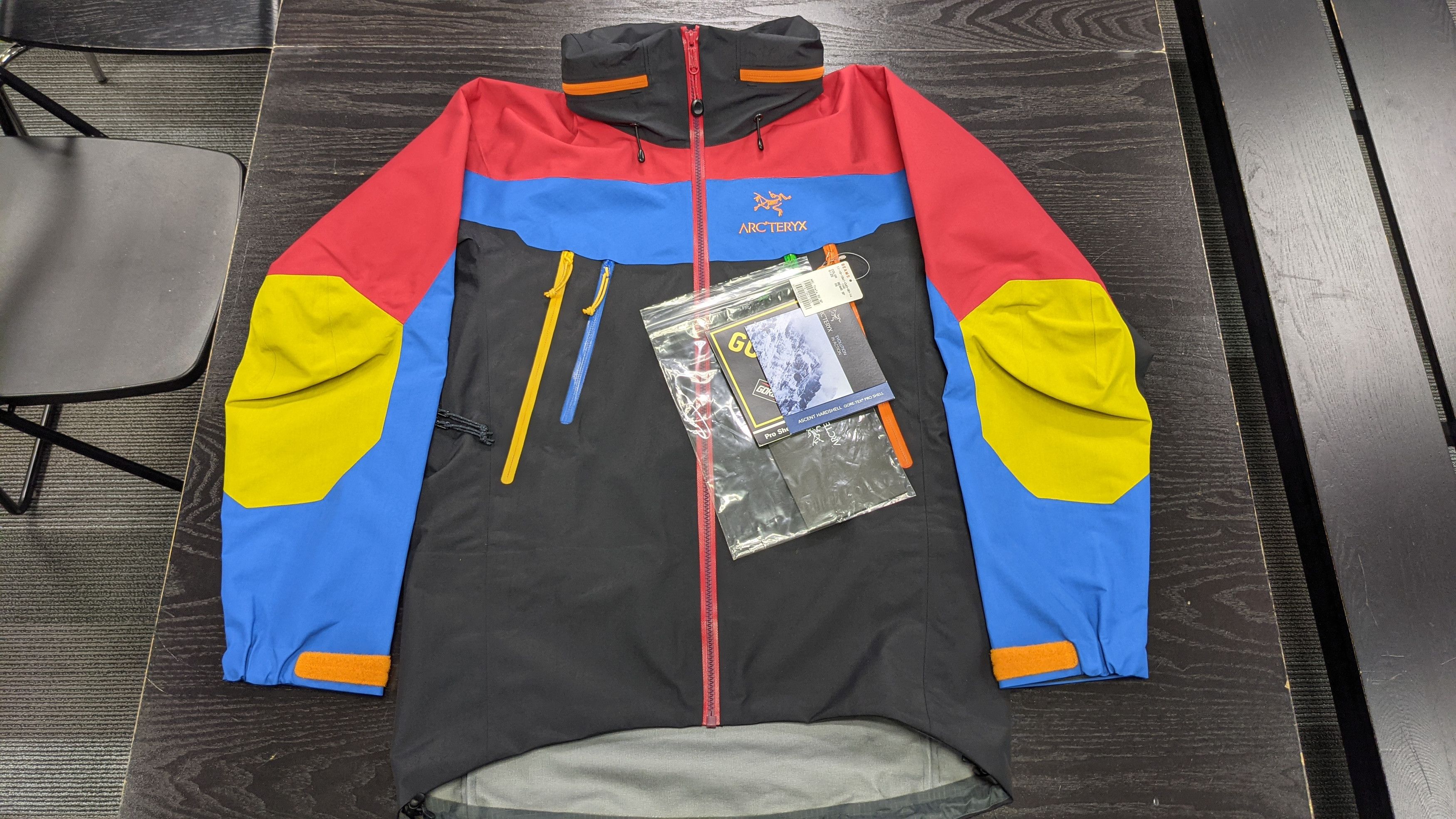 Arc'Teryx Arc'teryx X Beams Theta SV Jacket 35th Anniversary Gore