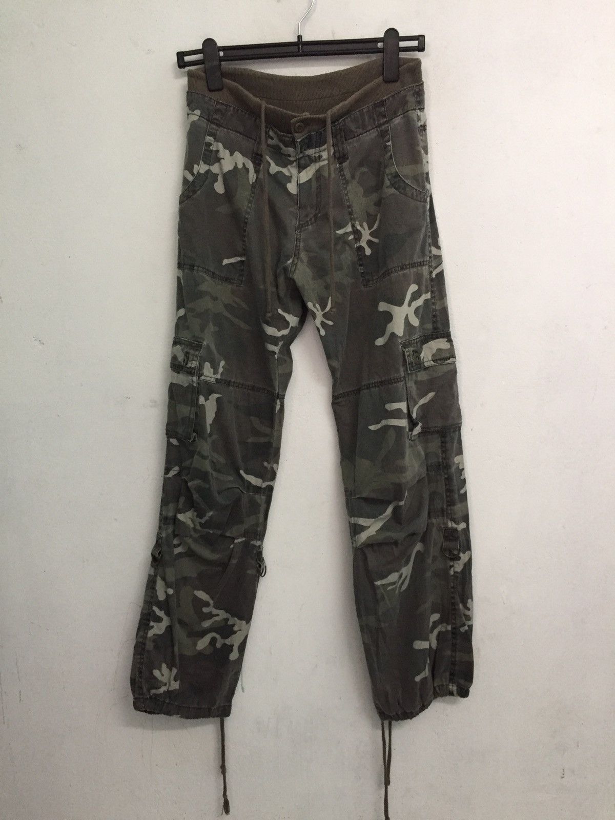 Japanese Brand Camo Pant Multipockets Use Utility Size US 28 / EU 44 - 1 Thumbnail
