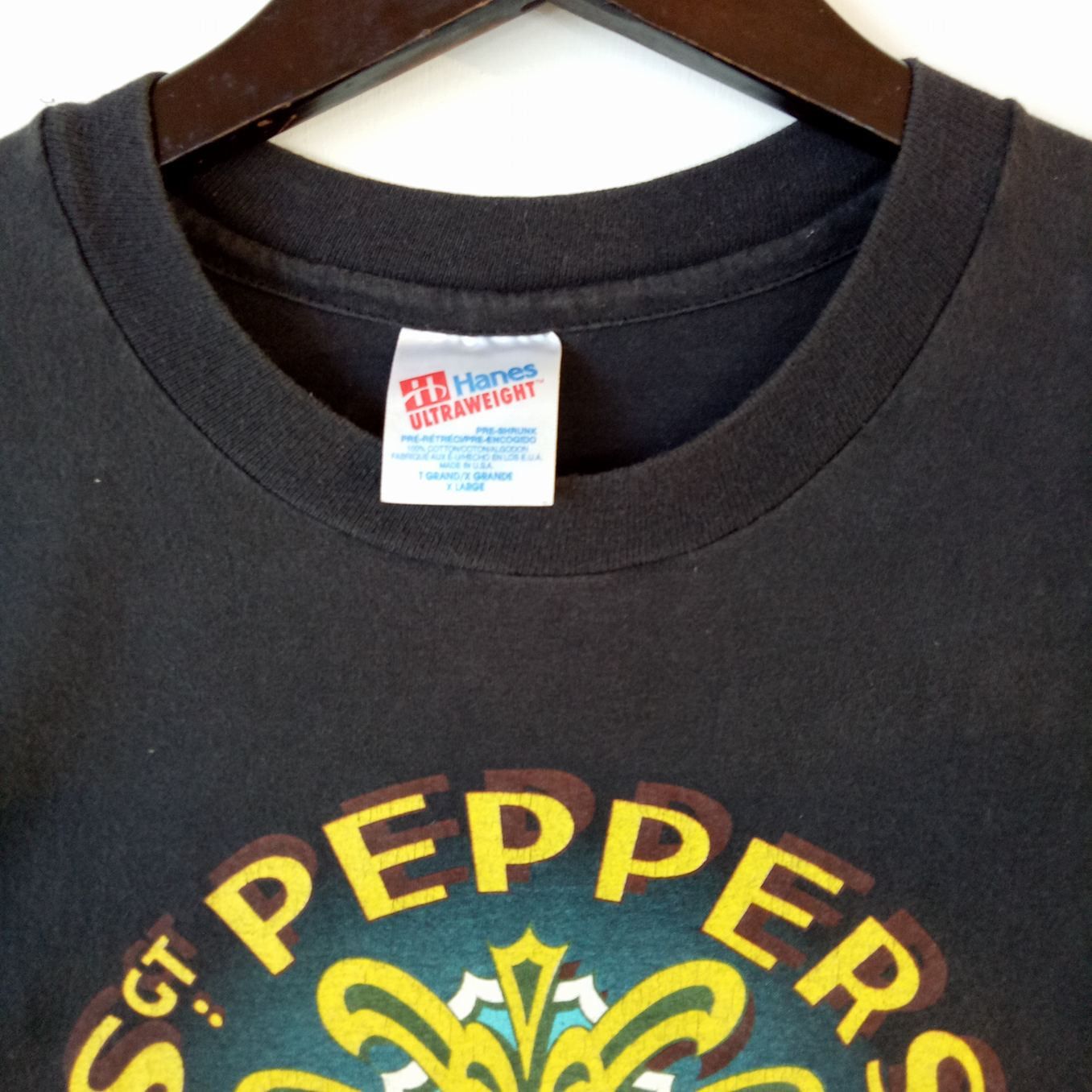 Band Tees Vintage BEATLES sgt peppers 1992 rare original t-shirt Size US XL / EU 56 / 4 - 4 Thumbnail