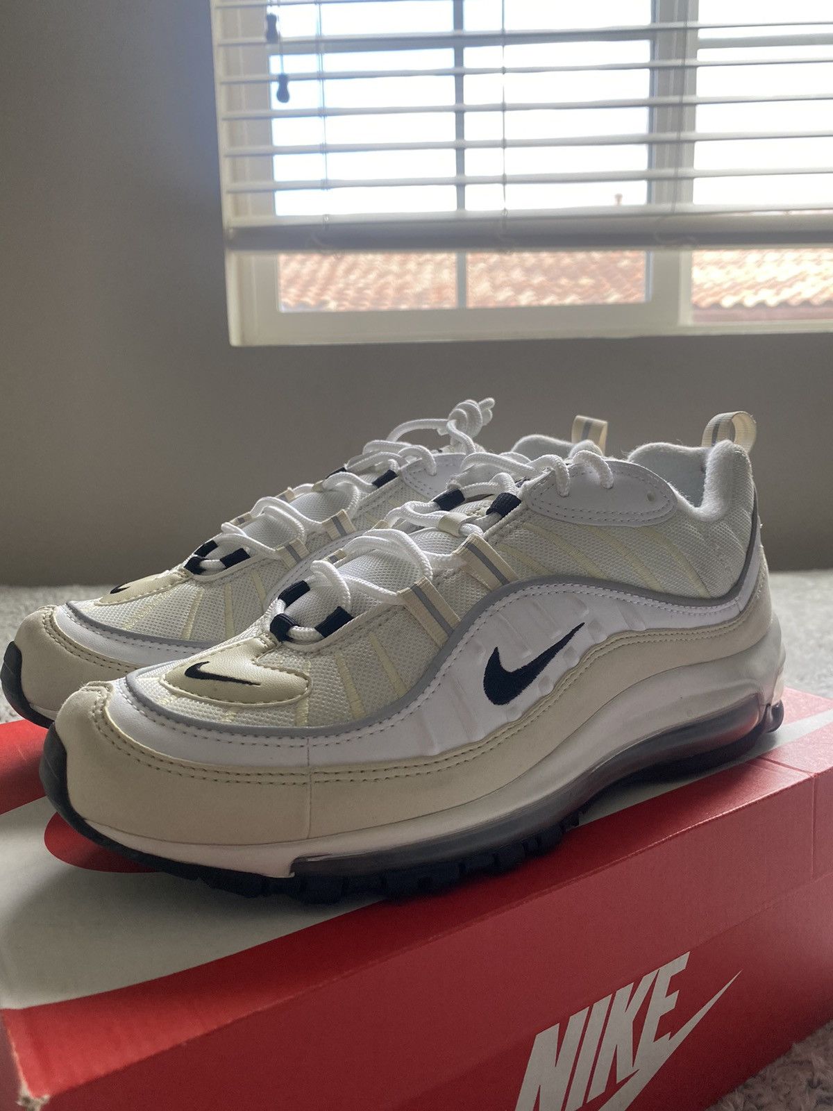 Air Max 98 W Fossil Black Creme