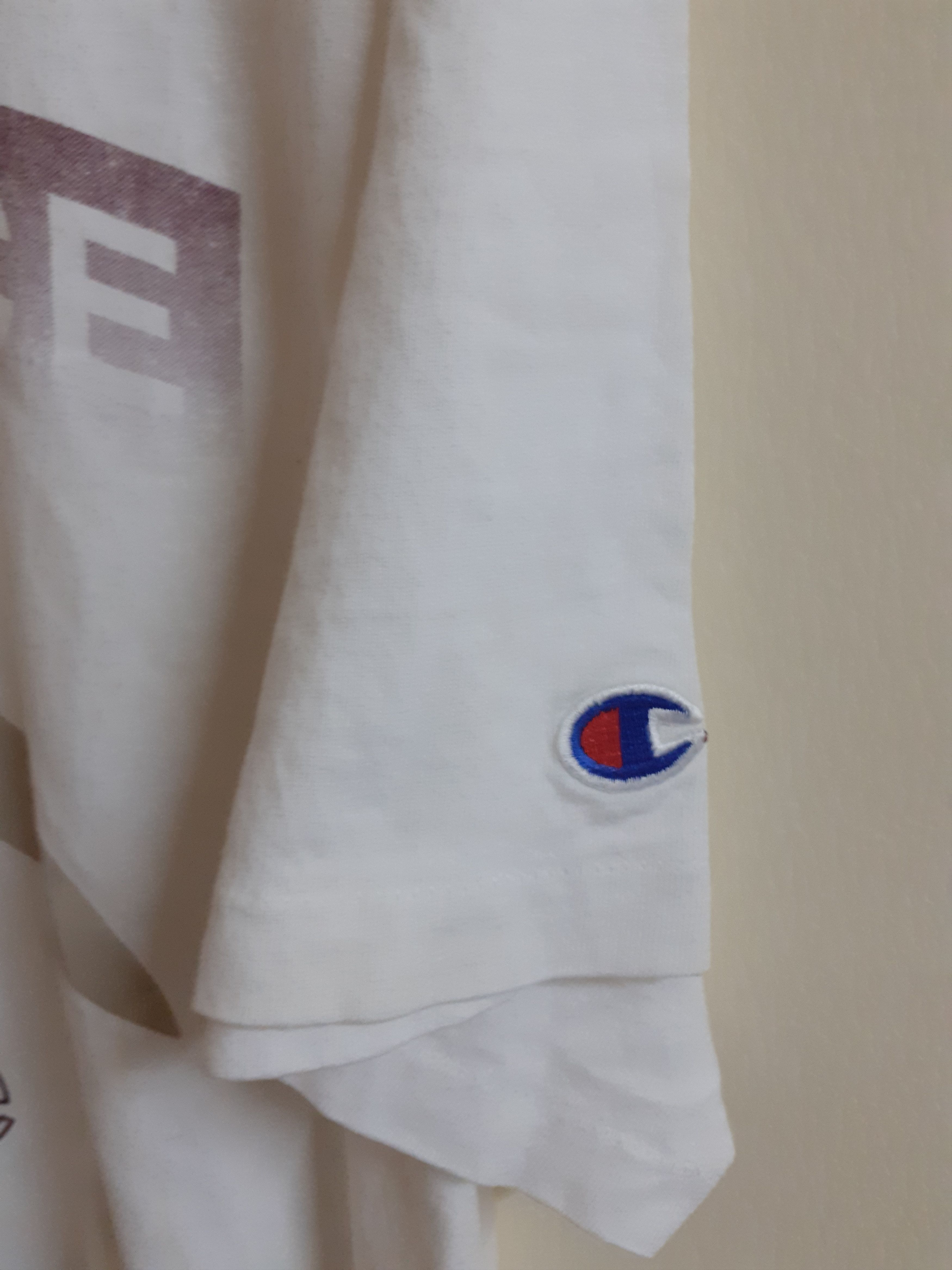 Champion × Vintage Vintage 90's Big Logo Champion (Super Rare) Size US L / EU 52-54 / 3 - 4 Thumbnail