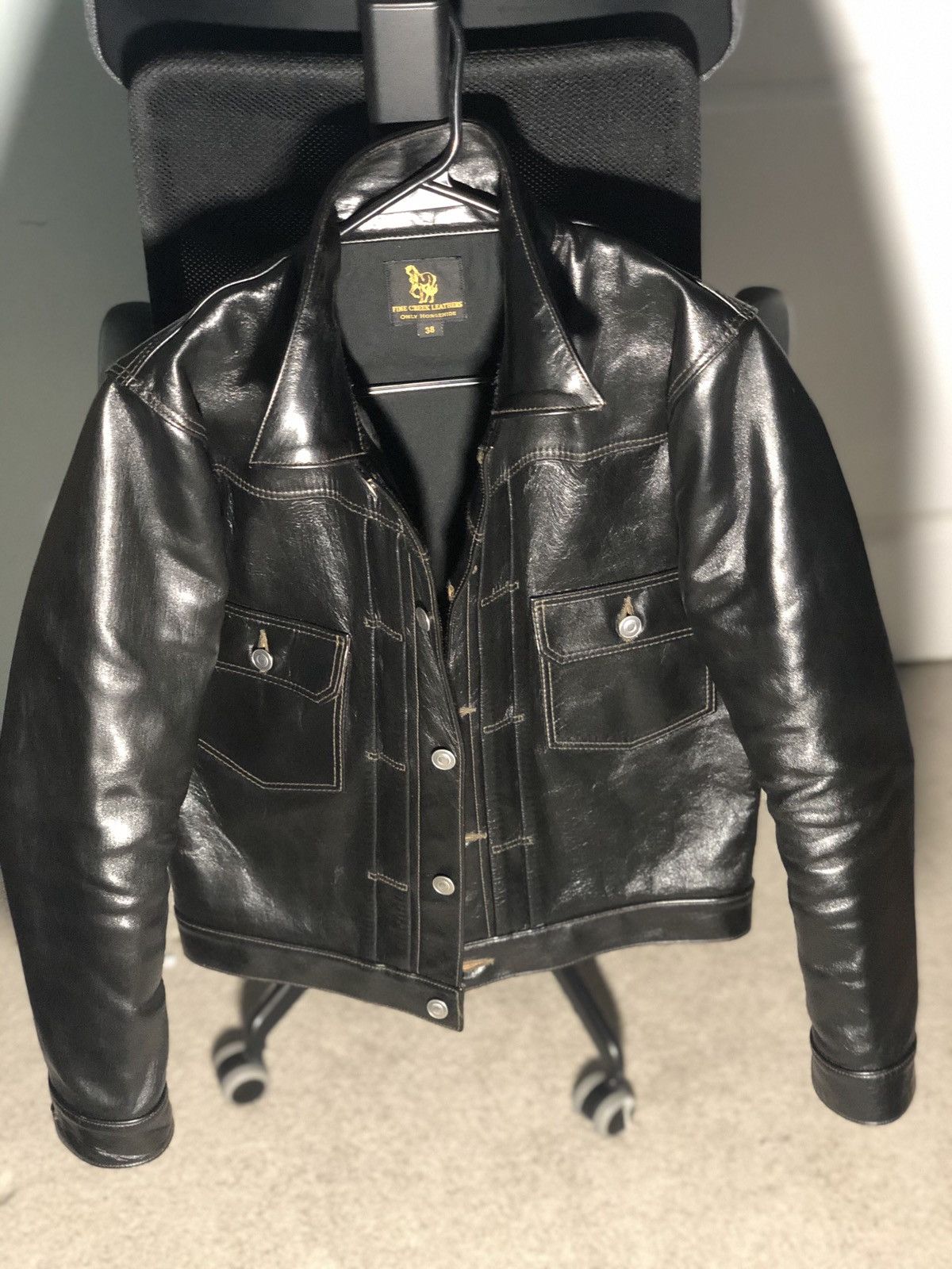 Fine Creek Fine creek Virginia Beach horsehide type 2 jacket sz 38
