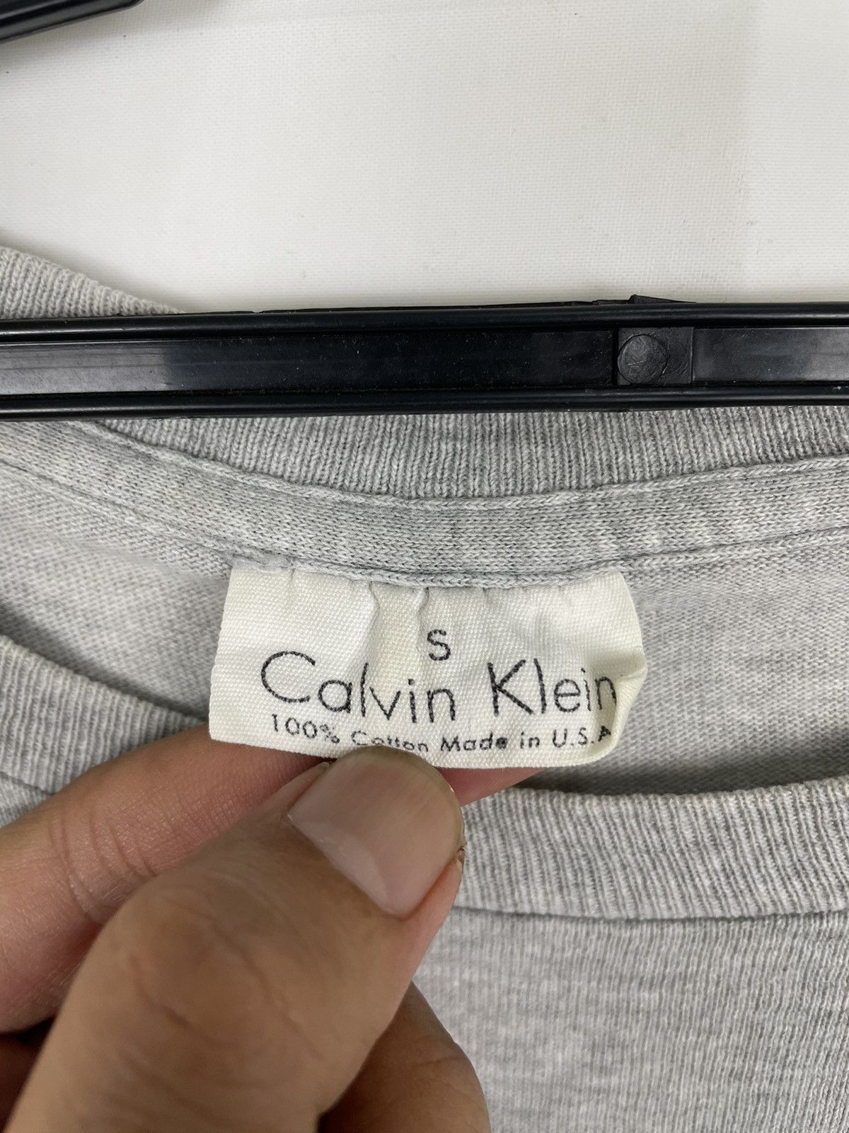 Calvin Klein × Vintage 90s Calvin Klein Tee | Vtg Made in USA Minimalist Size US S / EU 44-46 / 1 - 3 Thumbnail