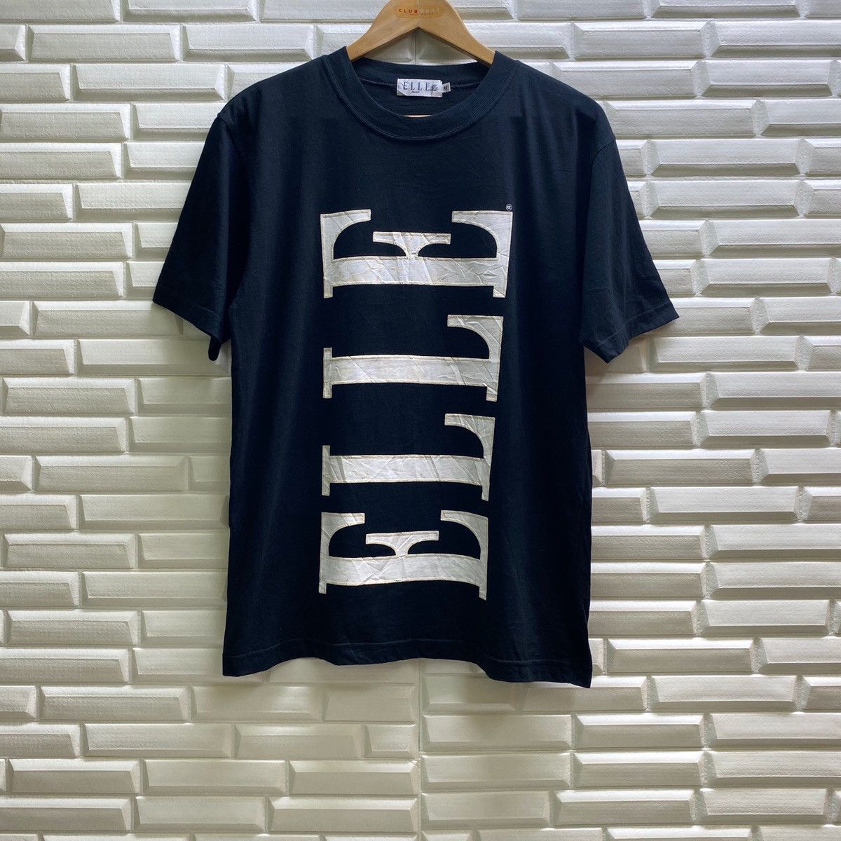 Vintage ELLE paris spell out brand tshirt