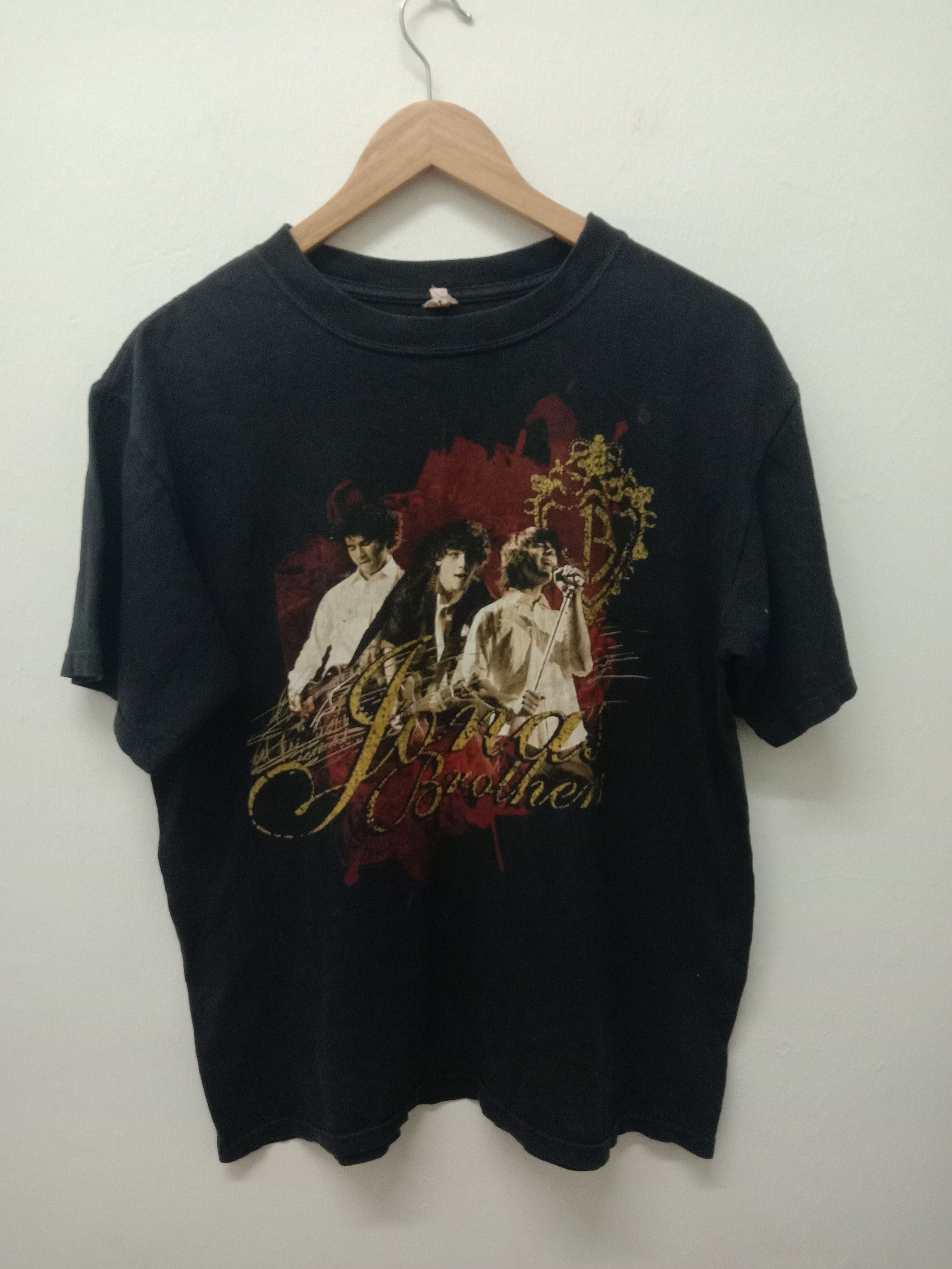 Band Tees Vintage 2007s jonas brothers tee Size US M / EU 48-50 / 2 - 1 Thumbnail