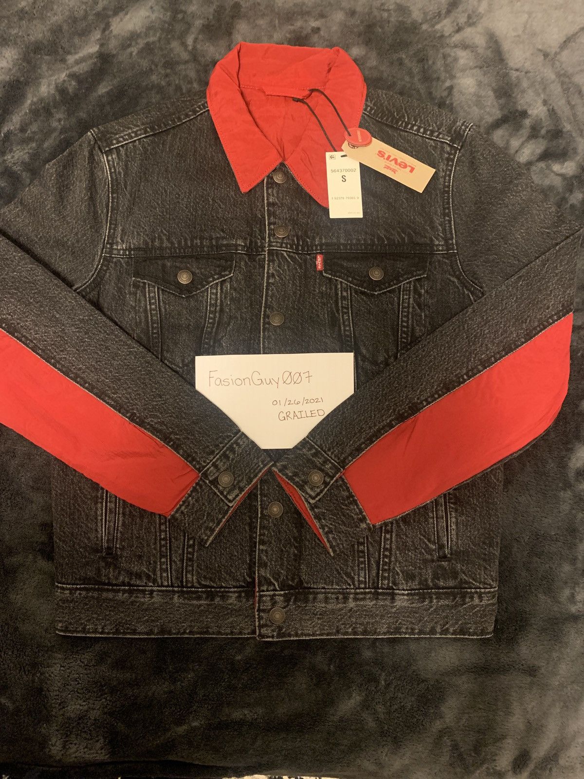 Air jordan x hot sale levis reversible trucker jacket